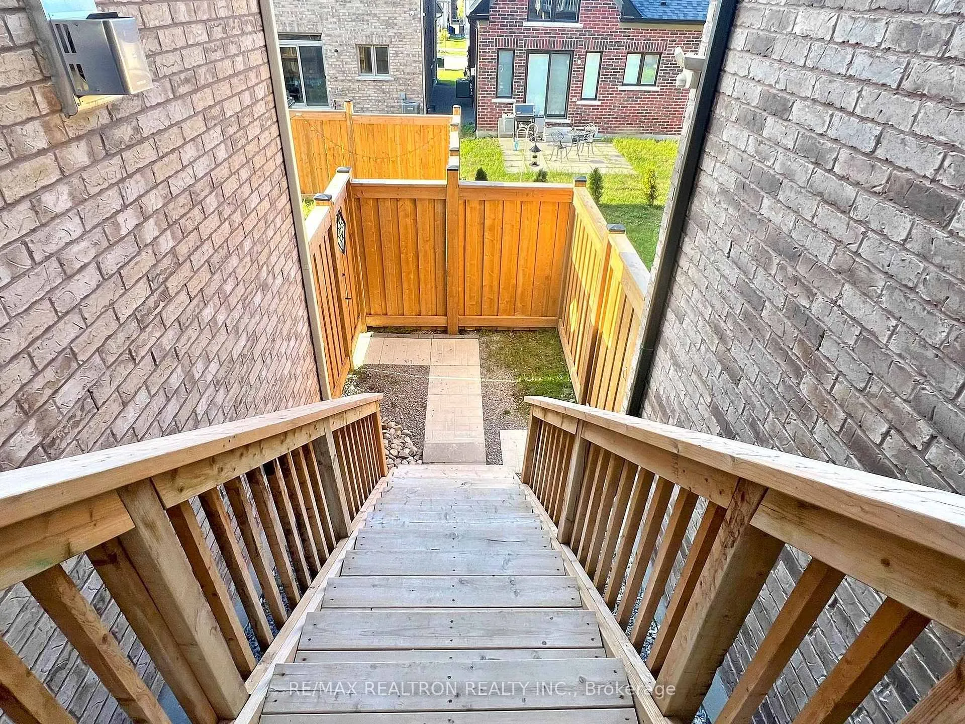 Photo 46 of Unit BSMNT, 202 Danny Wheeler Boulevard, Georgina, Keswick North — HOMEH