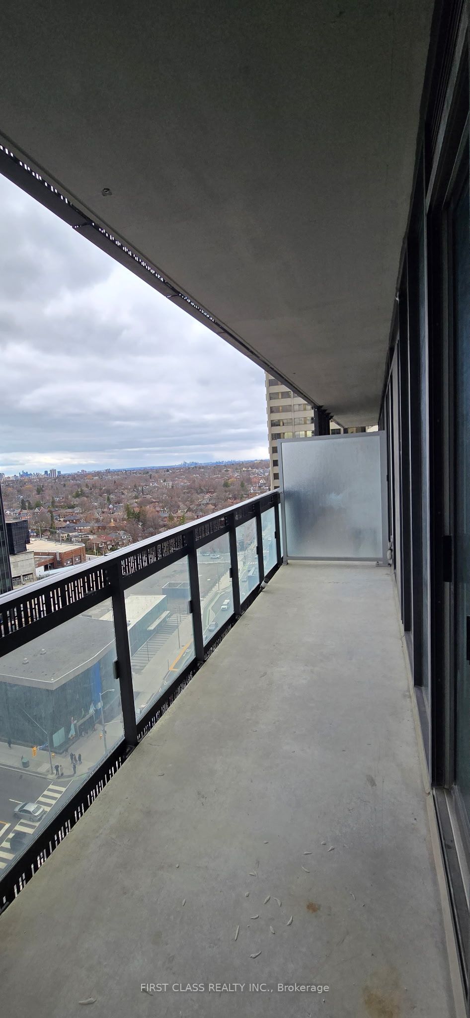Photo 10 of Unit 1112, 8 Eglinton Avenue E, Toronto, Mount Pleasant West — HOMEH