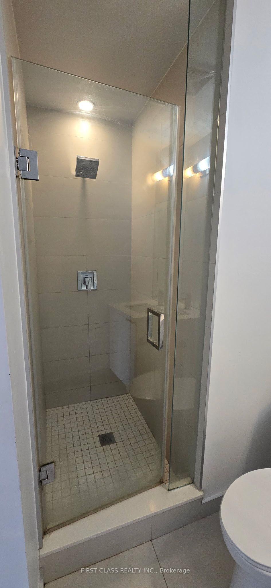 Photo 7 of Unit 1112, 8 Eglinton Avenue E, Toronto, Mount Pleasant West — HOMEH