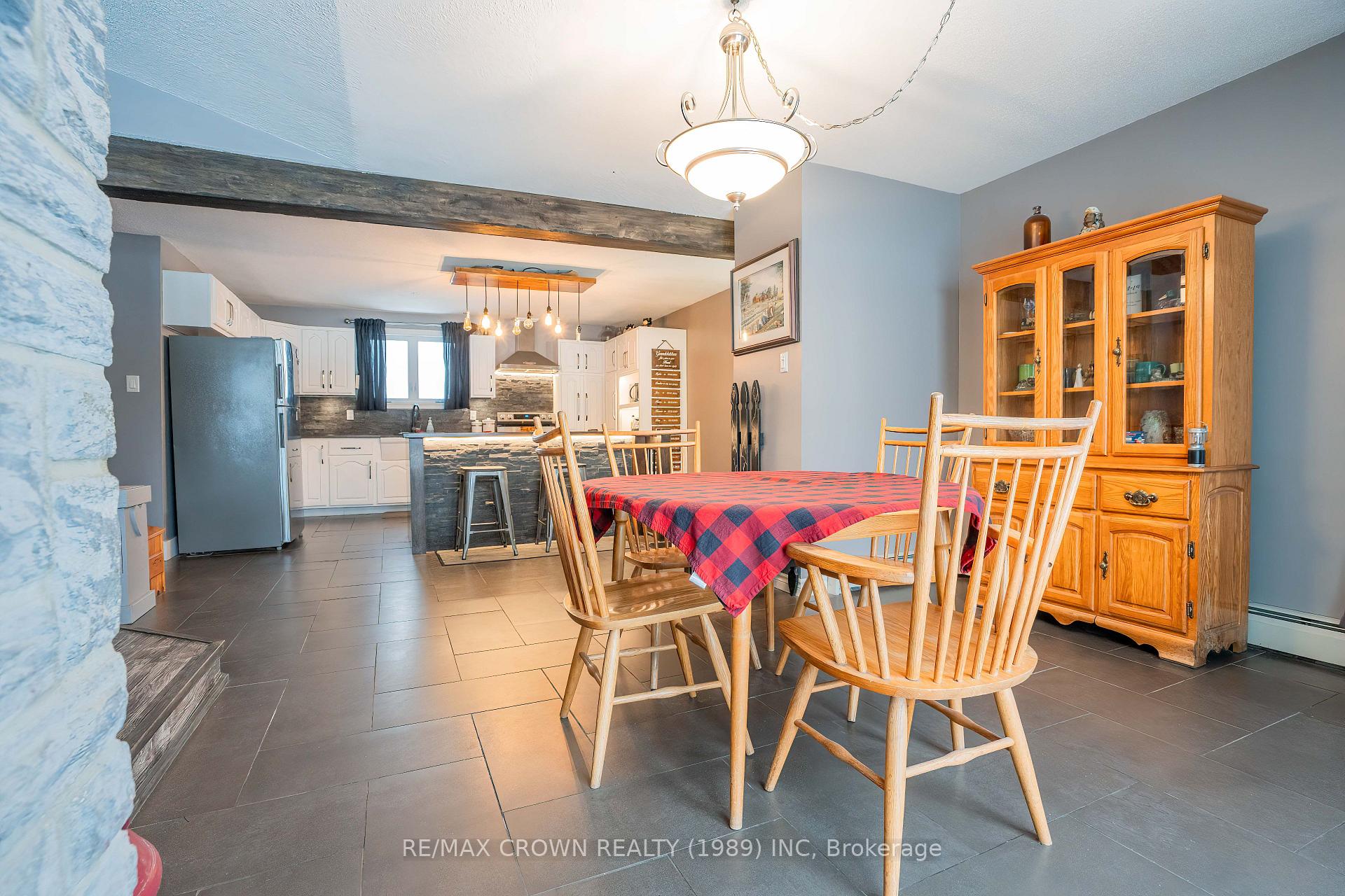 Photo 11 of 14 St-Stanislas Street, Kapuskasing — HOMEH