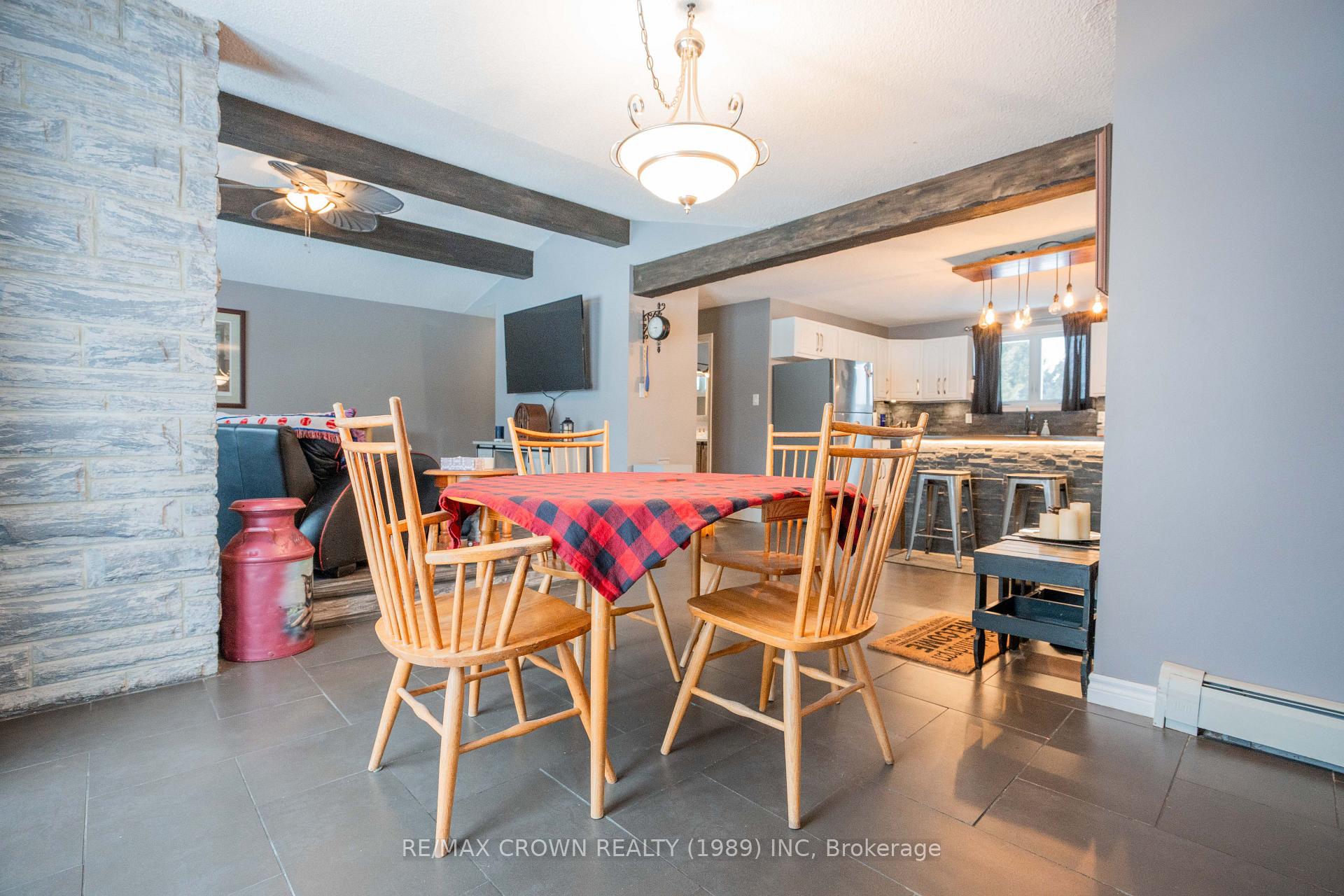 Photo 12 of 14 St-Stanislas Street, Kapuskasing — HOMEH
