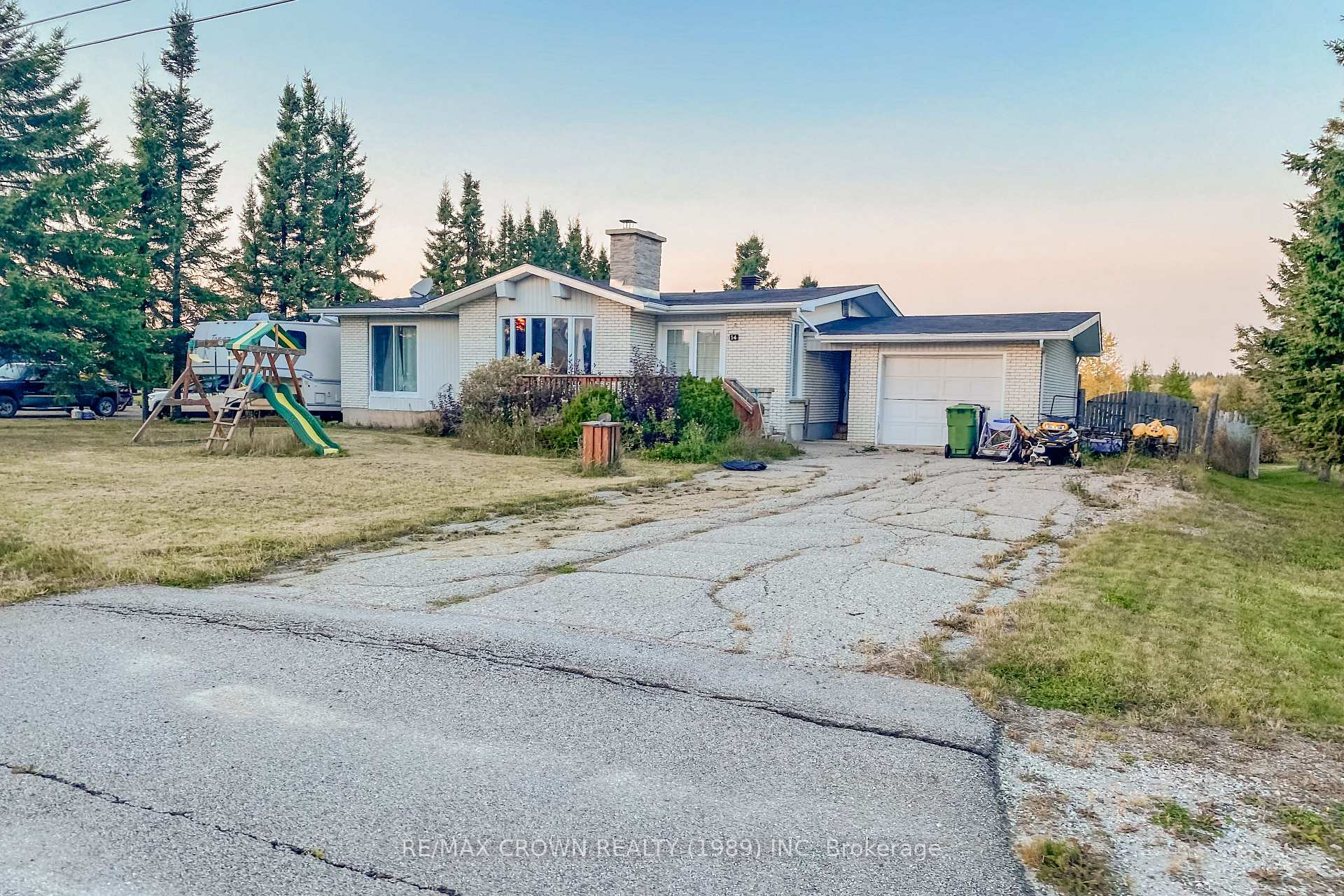 Photo 42 of 14 St-Stanislas Street, Kapuskasing — HOMEH