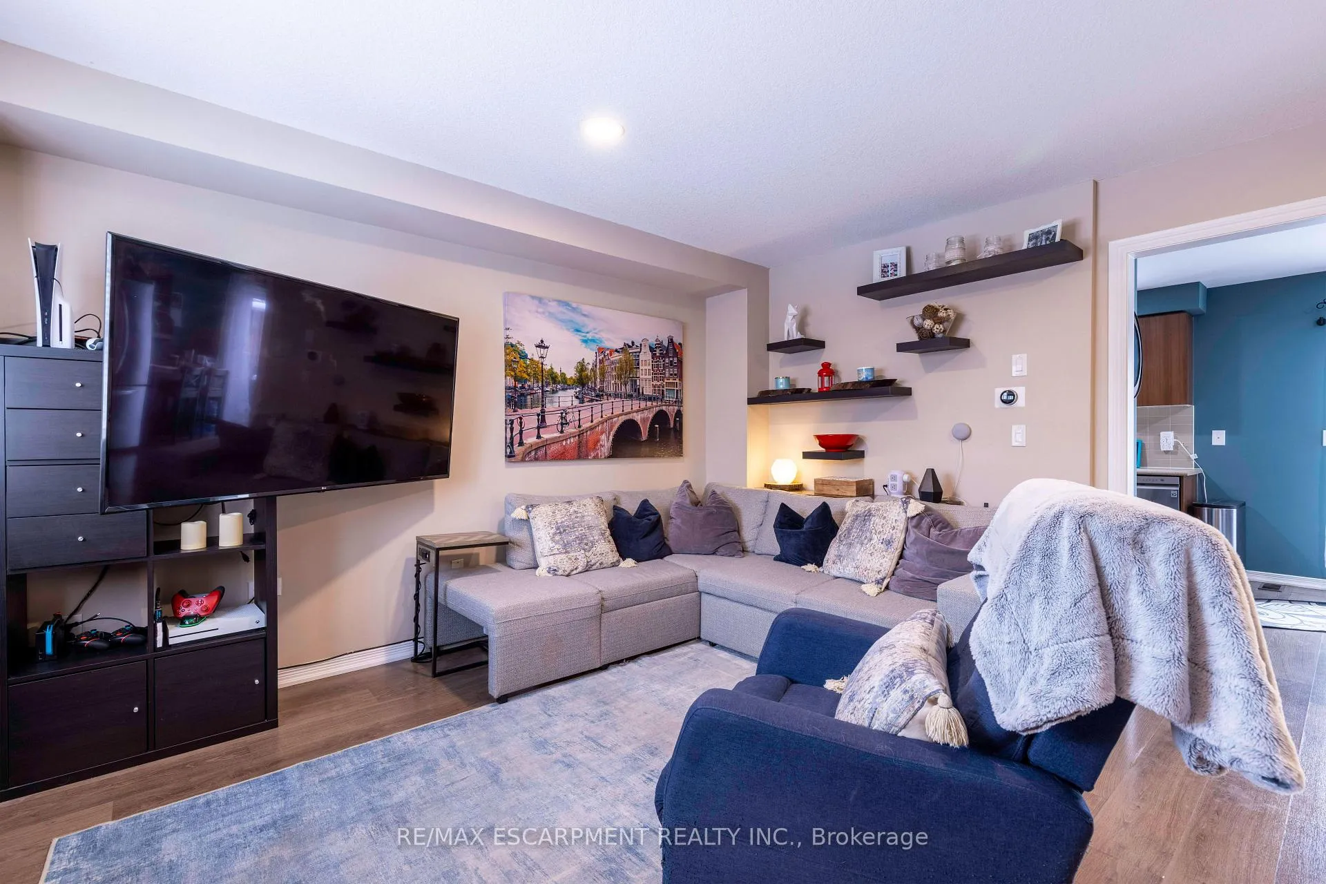 Photo 6 of Unit 38, 701 Homer Watson Boulevard, Kitchener — HOMEH