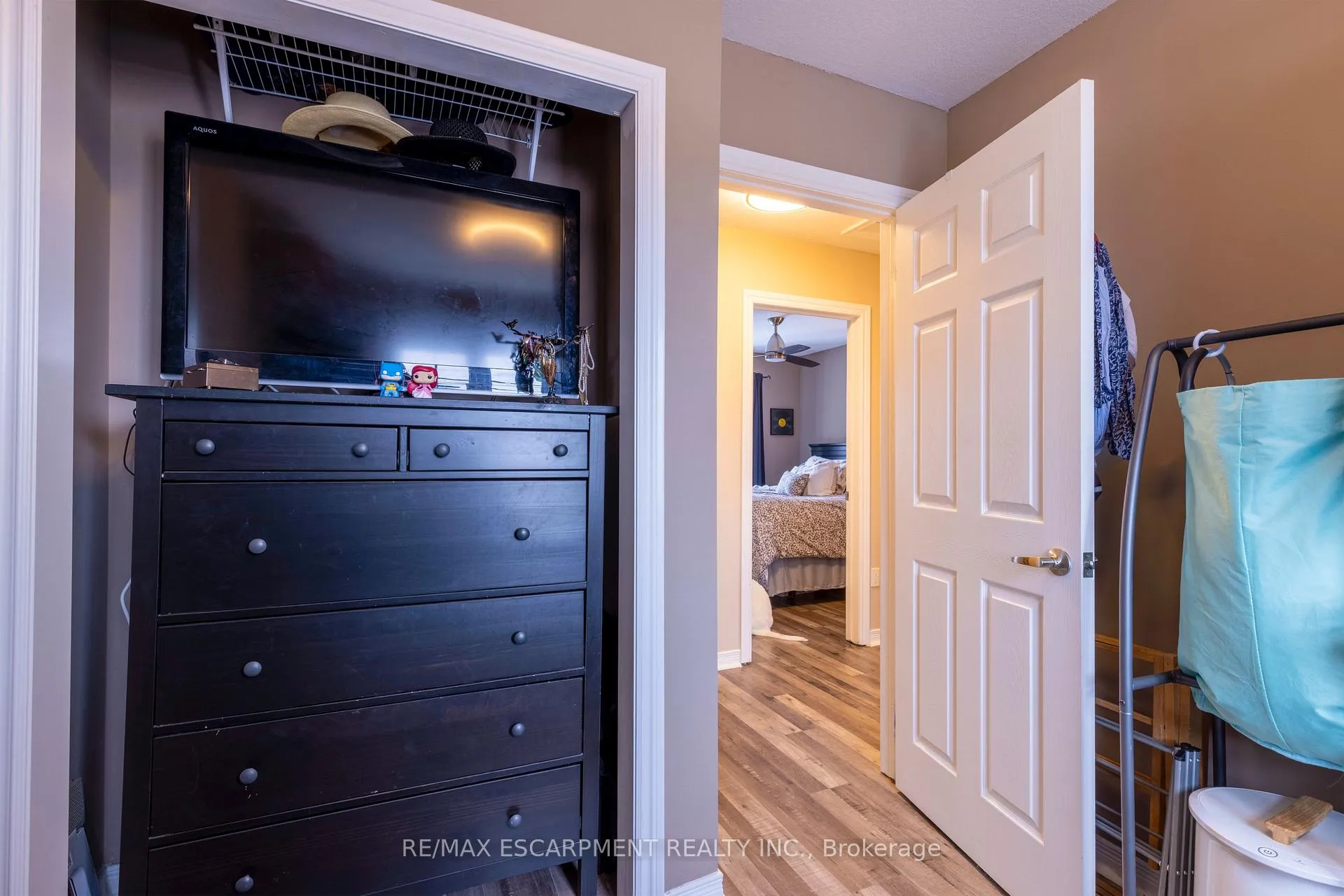 Photo 18 of Unit 38, 701 Homer Watson Boulevard, Kitchener — HOMEH