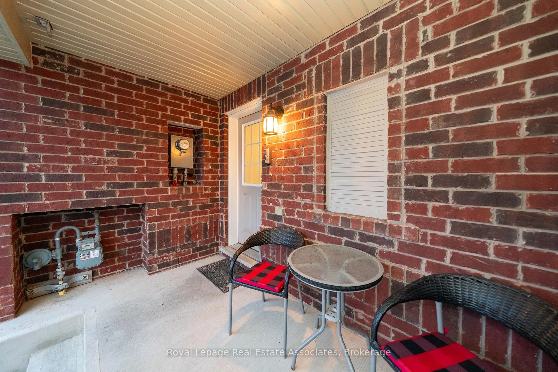 Photo 21 of 303 Chuchmach Close, Milton, Willmott — HOMEH