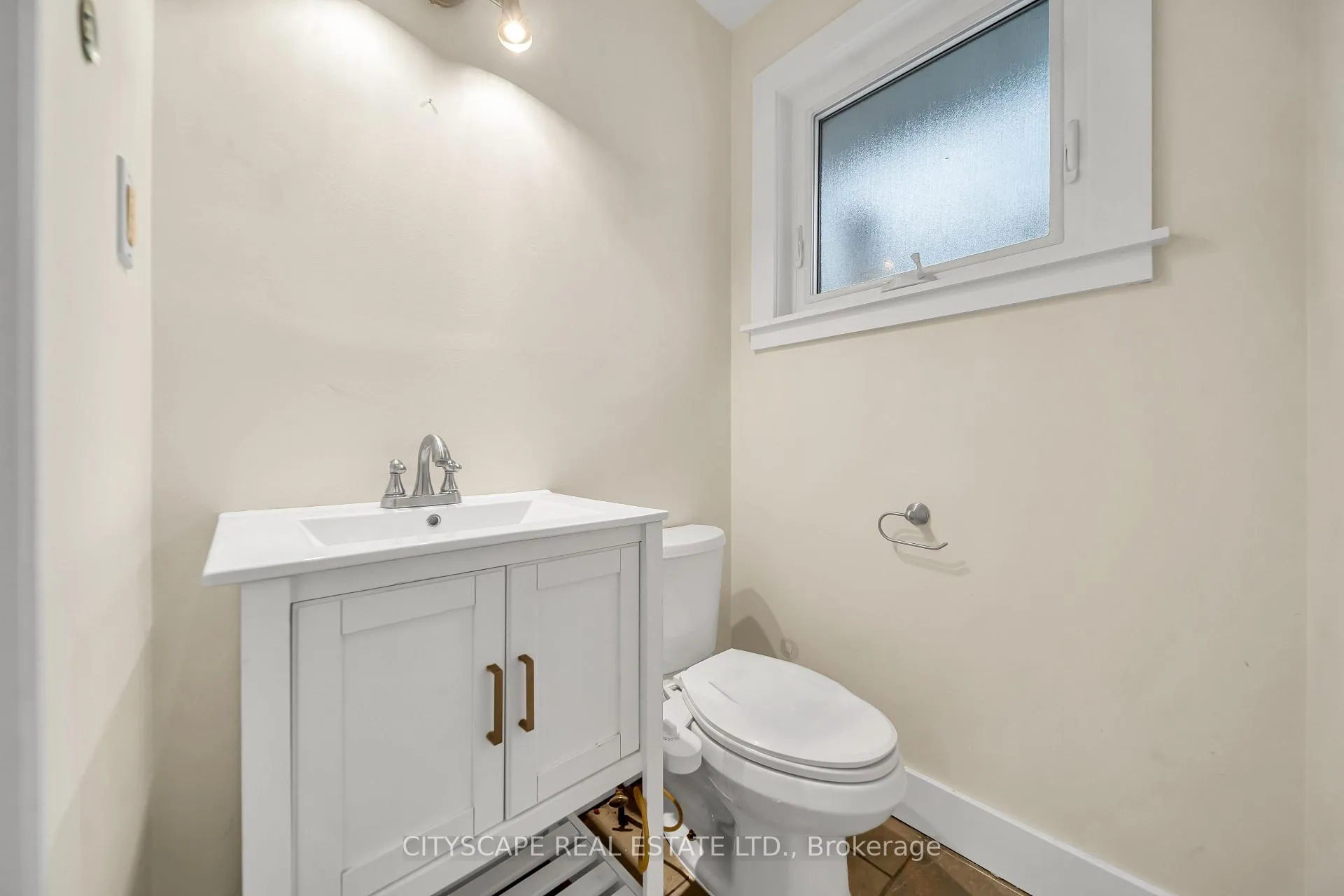 Photo 18 of 84 Bartley Bull Parkway, Brampton, Brampton East — HOMEH