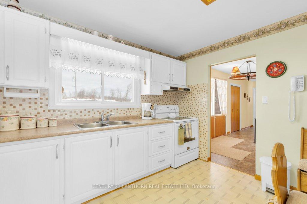 Photo 10 of 523 Harts Road, Madoc — HOMEH