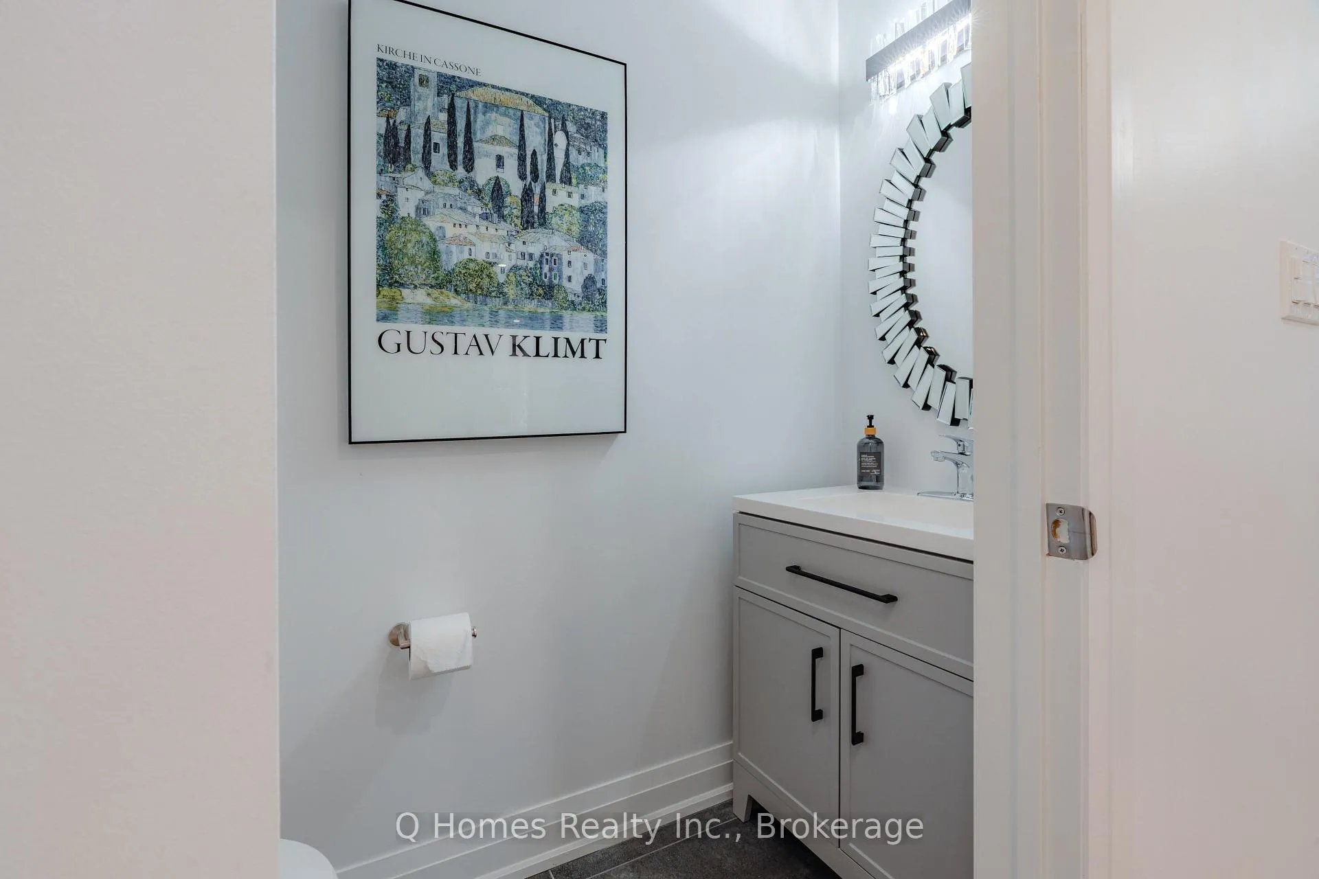 Photo 9 of Unit 3, 58 Mcnairn Avenue, Toronto, Bedford Park-Nortown — HOMEH