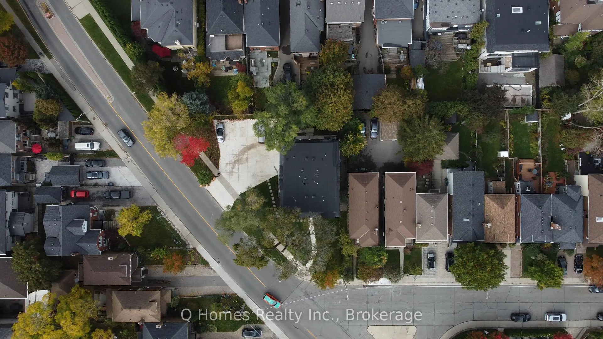 Photo 23 of Unit 3, 58 Mcnairn Avenue, Toronto, Bedford Park-Nortown — HOMEH
