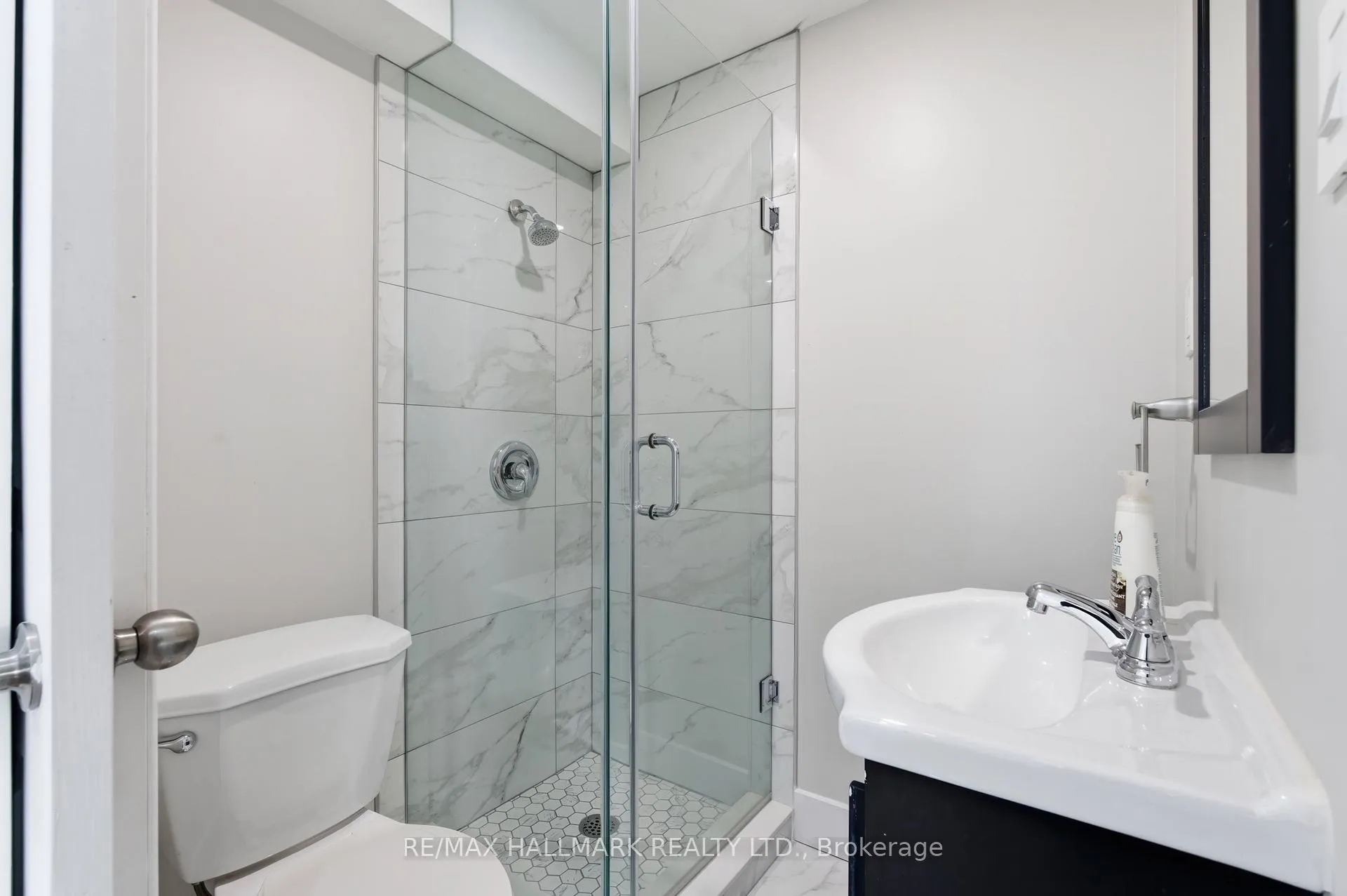 Photo 25 of 30 Trowbridge Street, Woolwich, Breslau — HOMEH