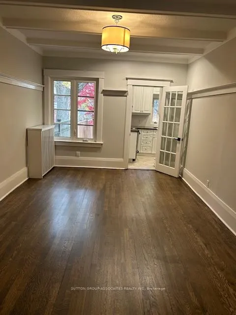 Photo 3 of 35 Highview Crescent, Toronto, Corso Italia-Davenport — HOMEH