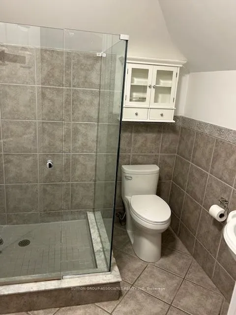 Photo 9 of 35 Highview Crescent, Toronto, Corso Italia-Davenport — HOMEH