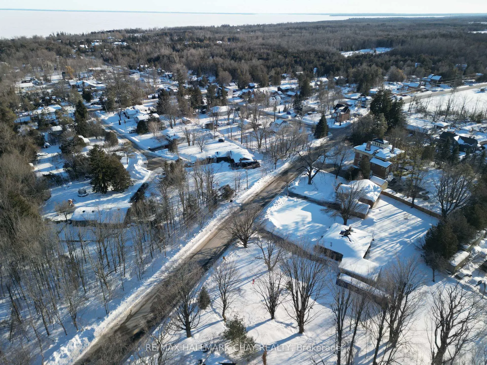 Photo 9 of Ridge Road E, Oro-Medonte, Hawkestone — HOMEH