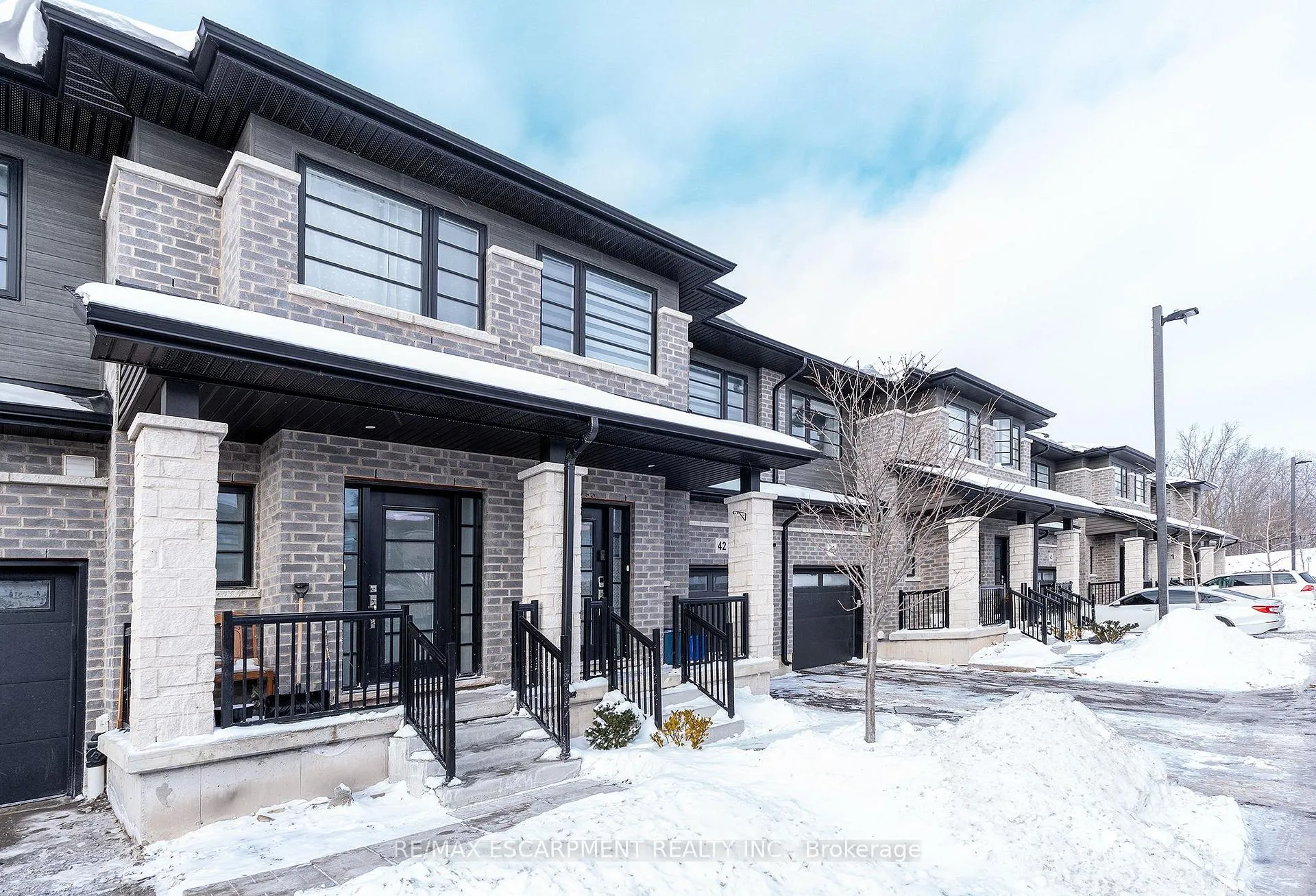 Photo 2 of Unit 42, 520 Grey Street, Brantford — HOMEH