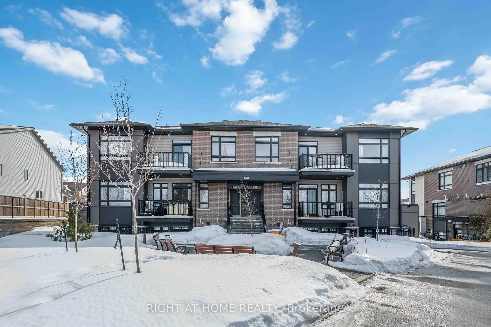 Photo 1 of Unit B, 380 Rolling Meadow Crescent, Ottawa, Mer Bleue/Bradley Estates/Anderson Park — HOMEH