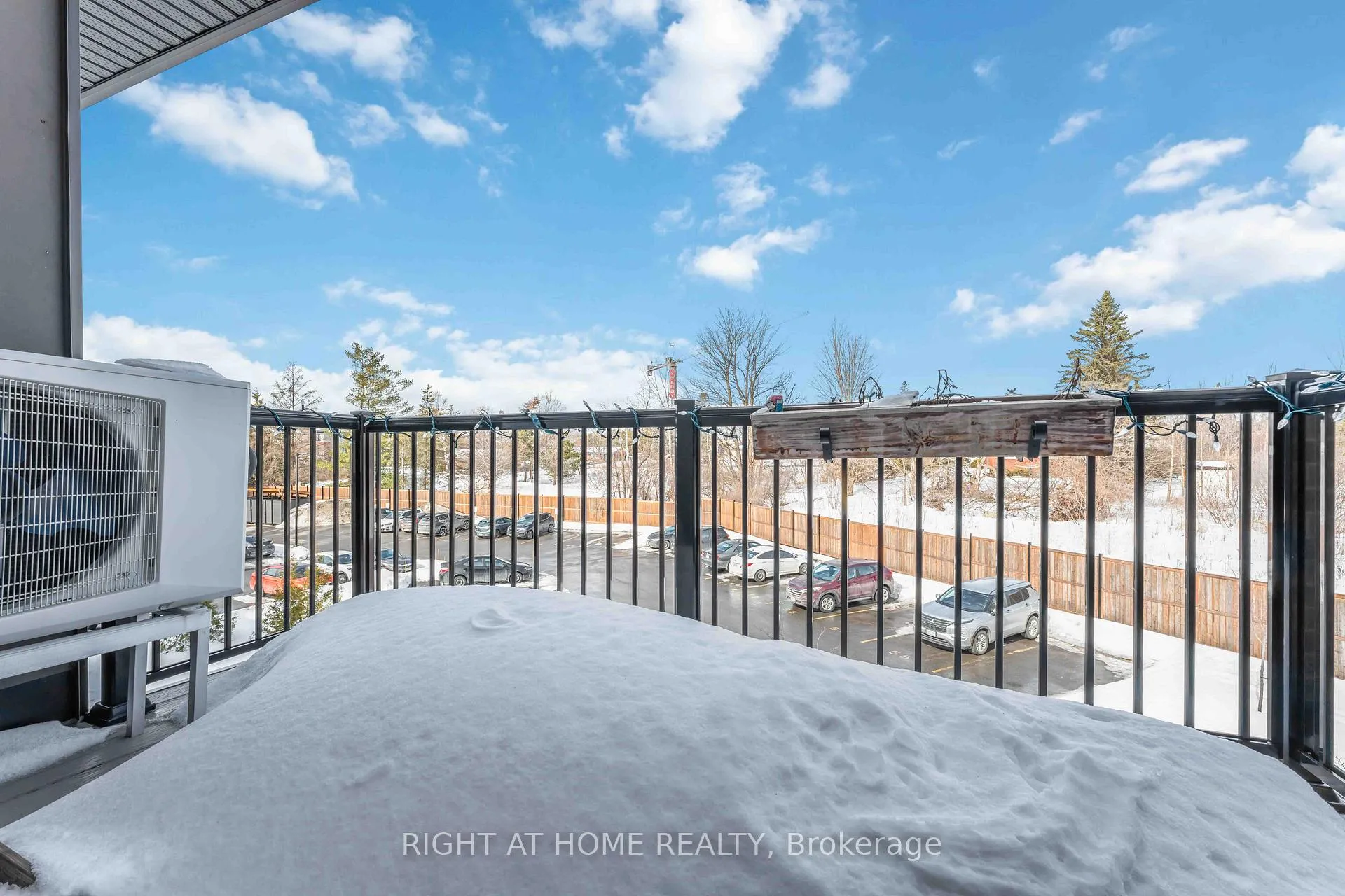 Photo 17 of Unit B, 380 Rolling Meadow Crescent, Ottawa, Mer Bleue/Bradley Estates/Anderson Park — HOMEH