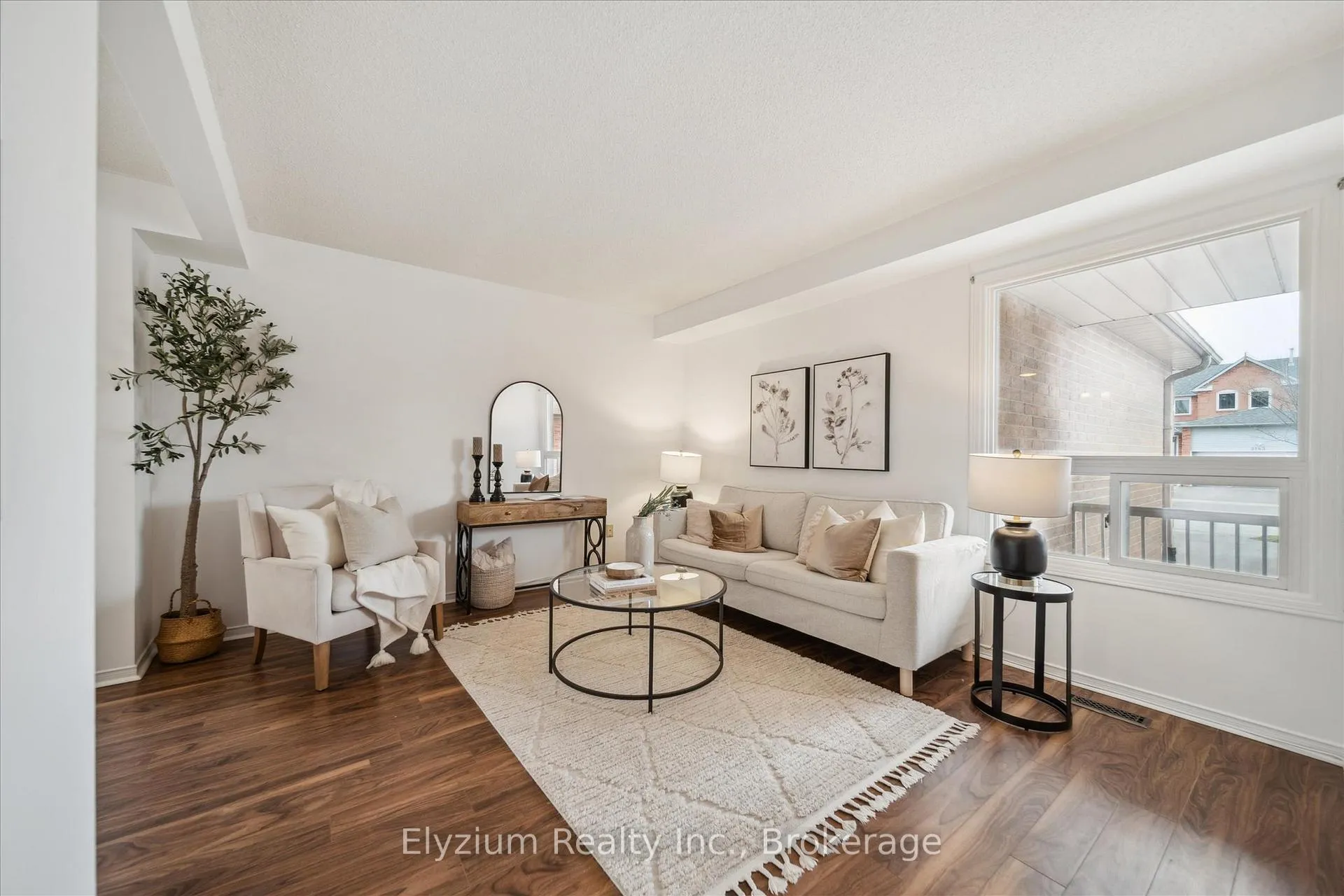 Photo 10 of 2130 Blue Ridge Crescent, Pickering, Brock Ridge — HOMEH