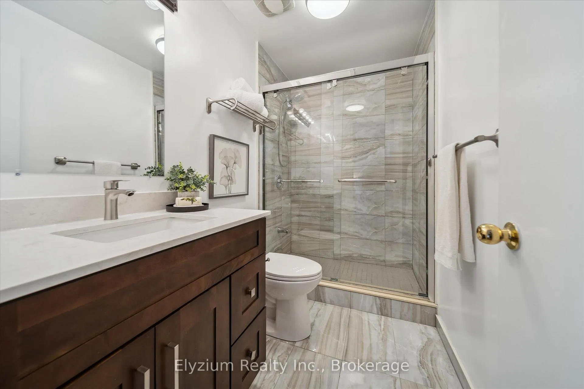 Photo 14 of 2130 Blue Ridge Crescent, Pickering, Brock Ridge — HOMEH