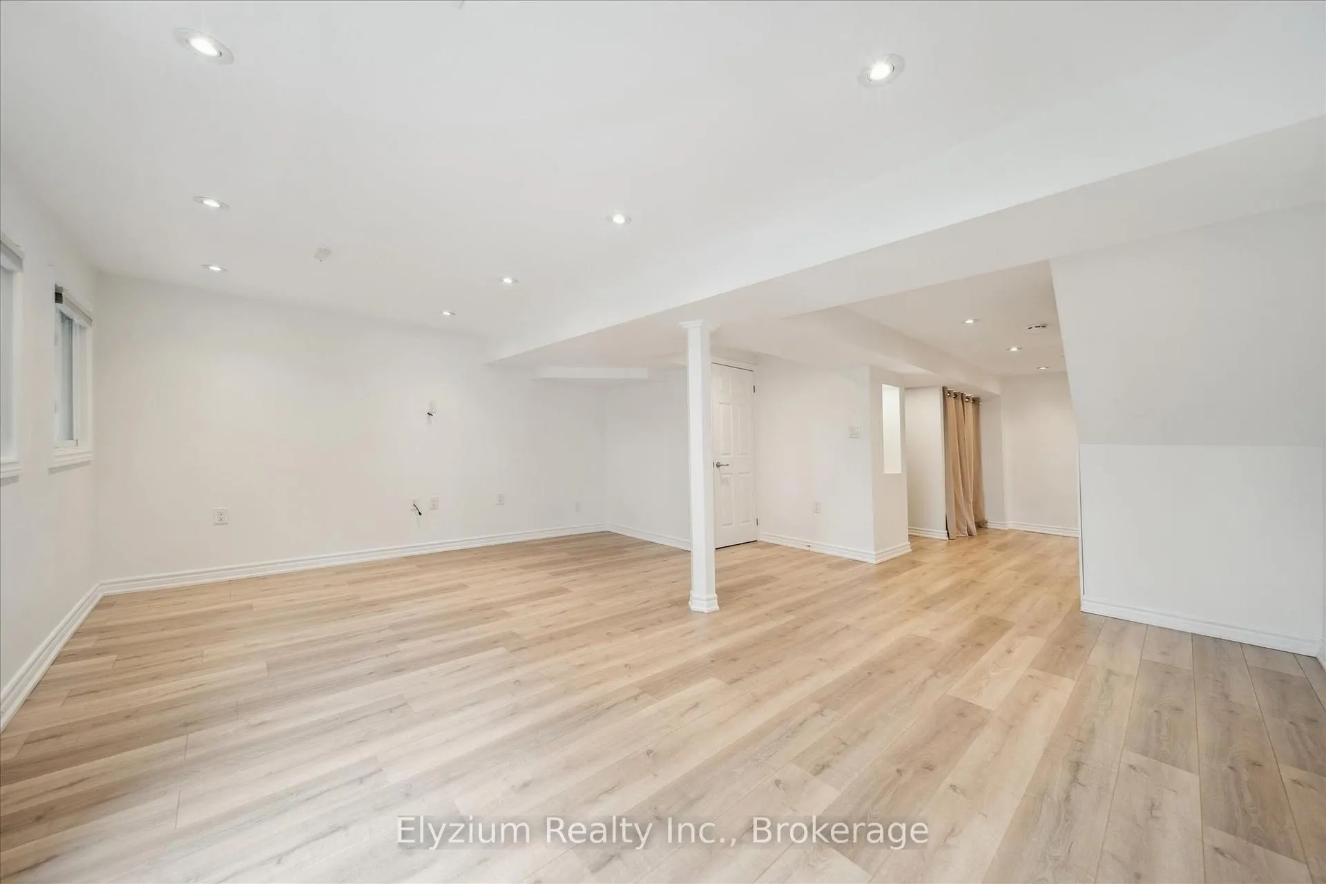 Photo 19 of 2130 Blue Ridge Crescent, Pickering, Brock Ridge — HOMEH