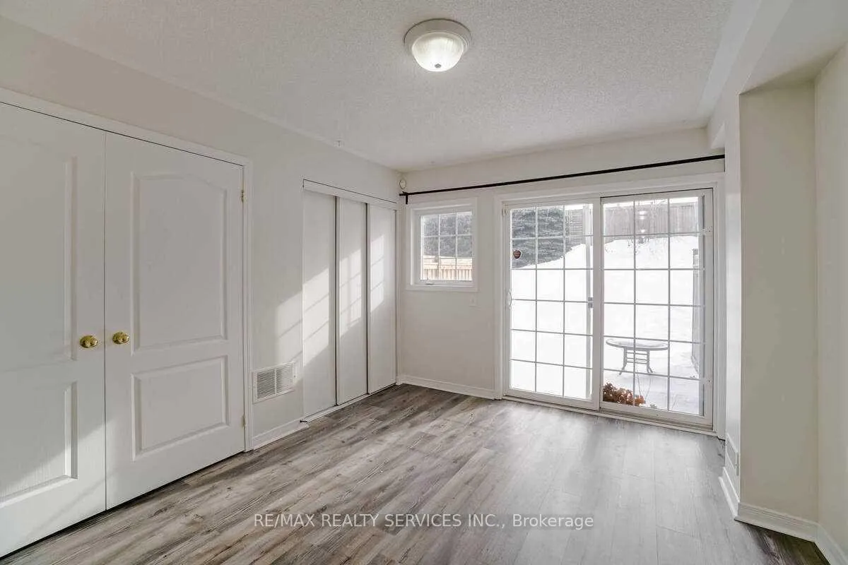 Photo 3 of 43 Denison Avenue, Brampton, Downtown Brampton — HOMEH