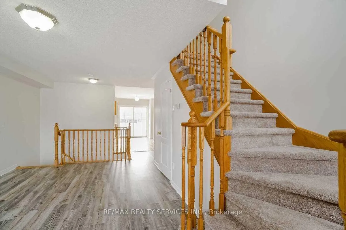 Photo 20 of 43 Denison Avenue, Brampton, Downtown Brampton — HOMEH