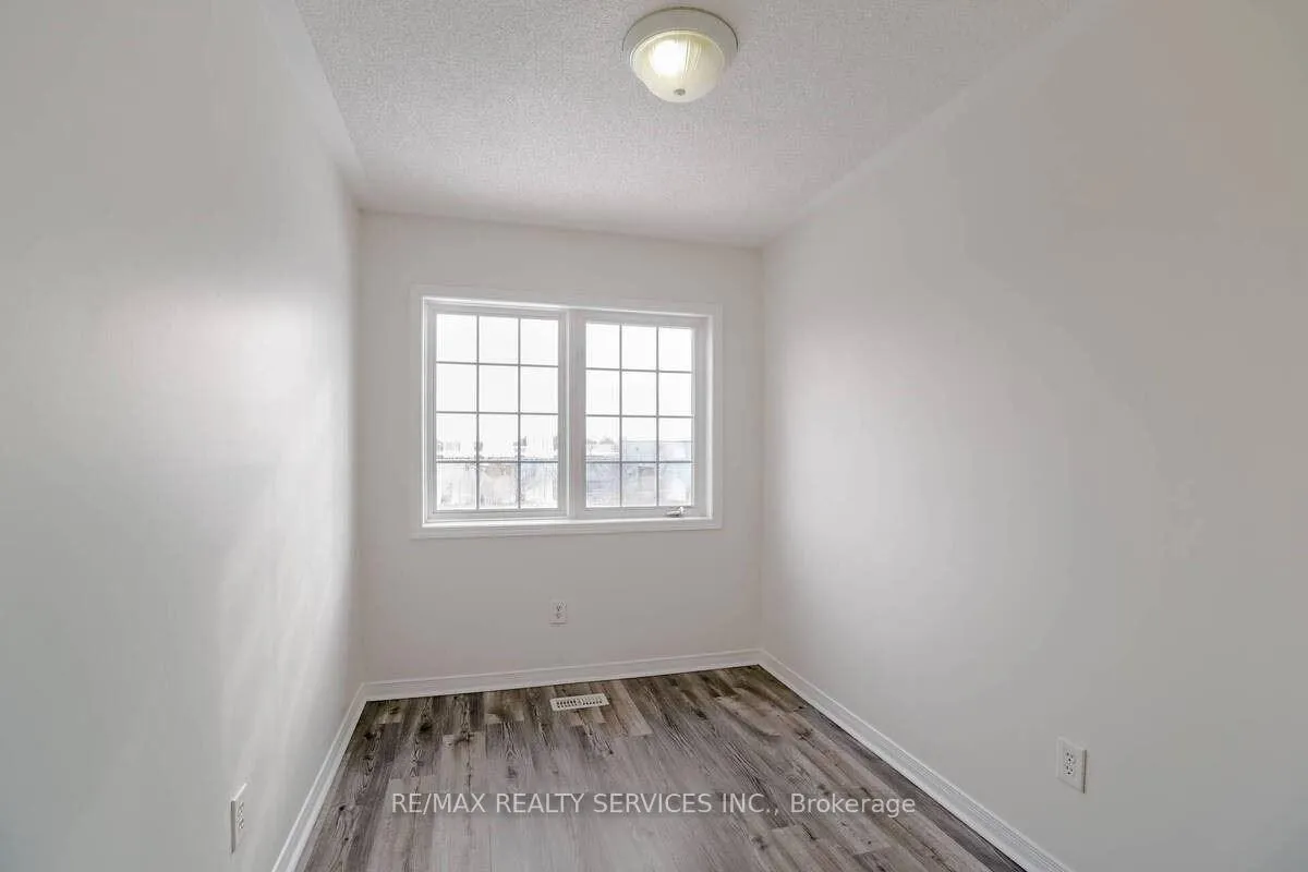 Photo 27 of 43 Denison Avenue, Brampton, Downtown Brampton — HOMEH