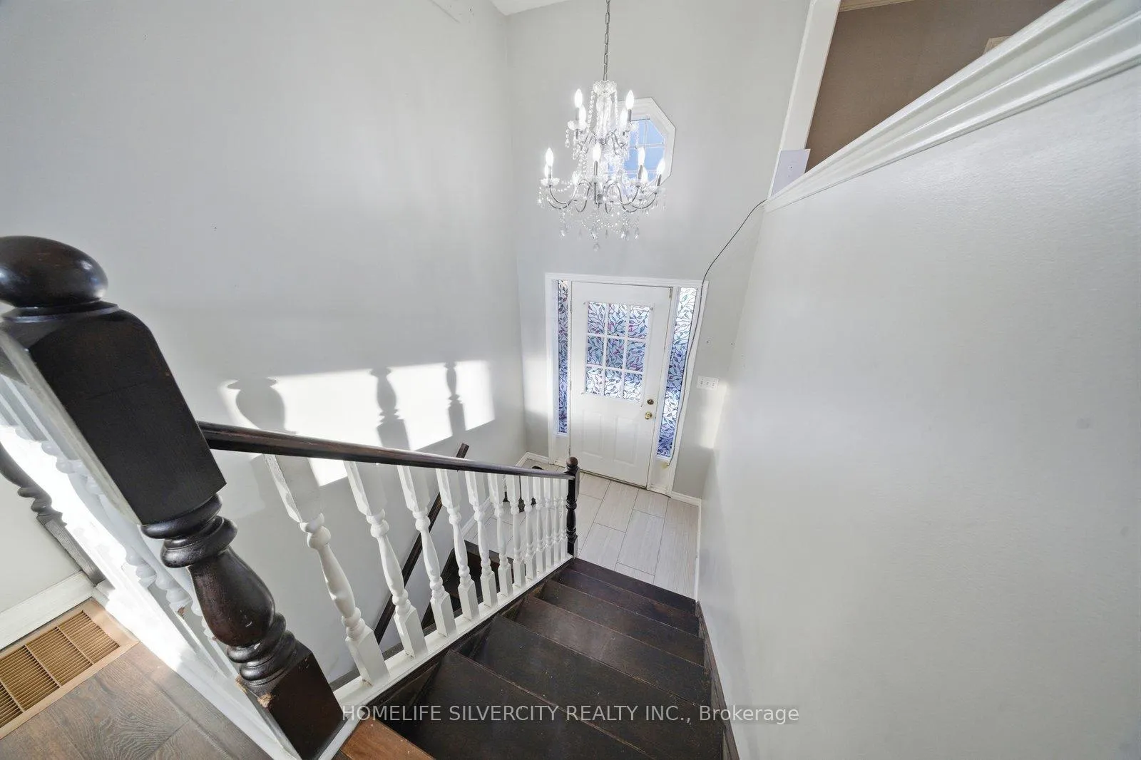 Photo 8 of 4662 Governors Road, Hamilton, Lynden — HOMEH