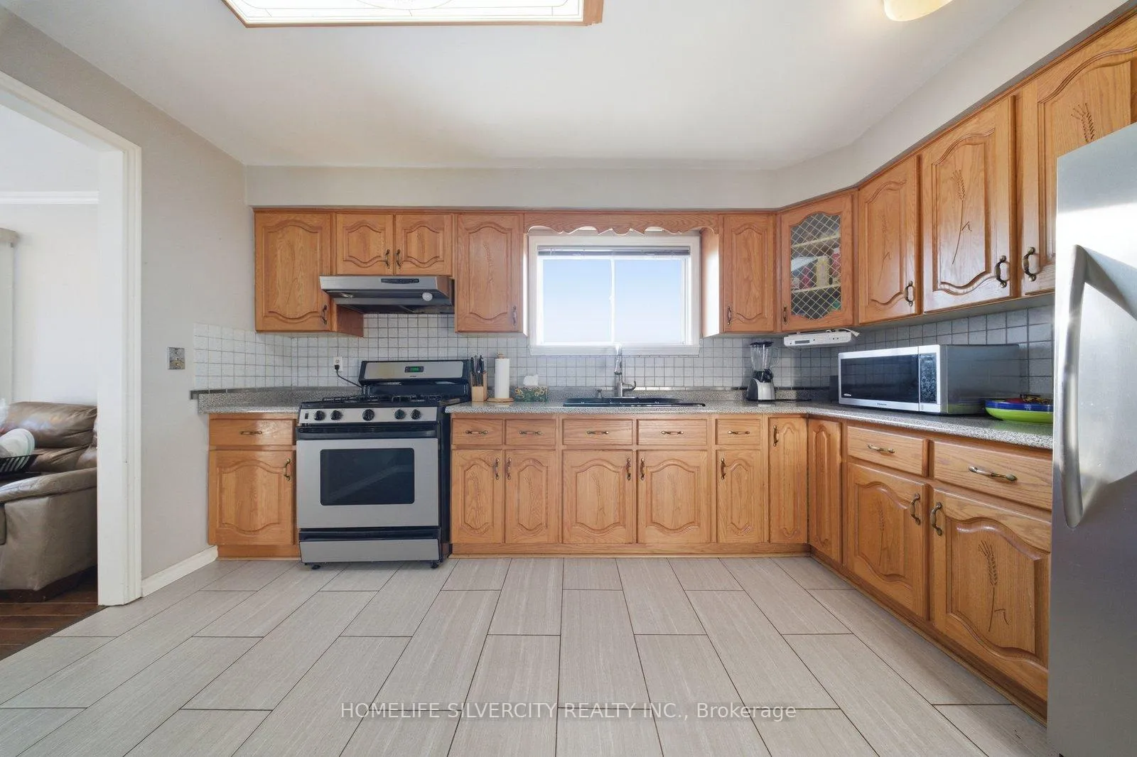 Photo 13 of 4662 Governors Road, Hamilton, Lynden — HOMEH