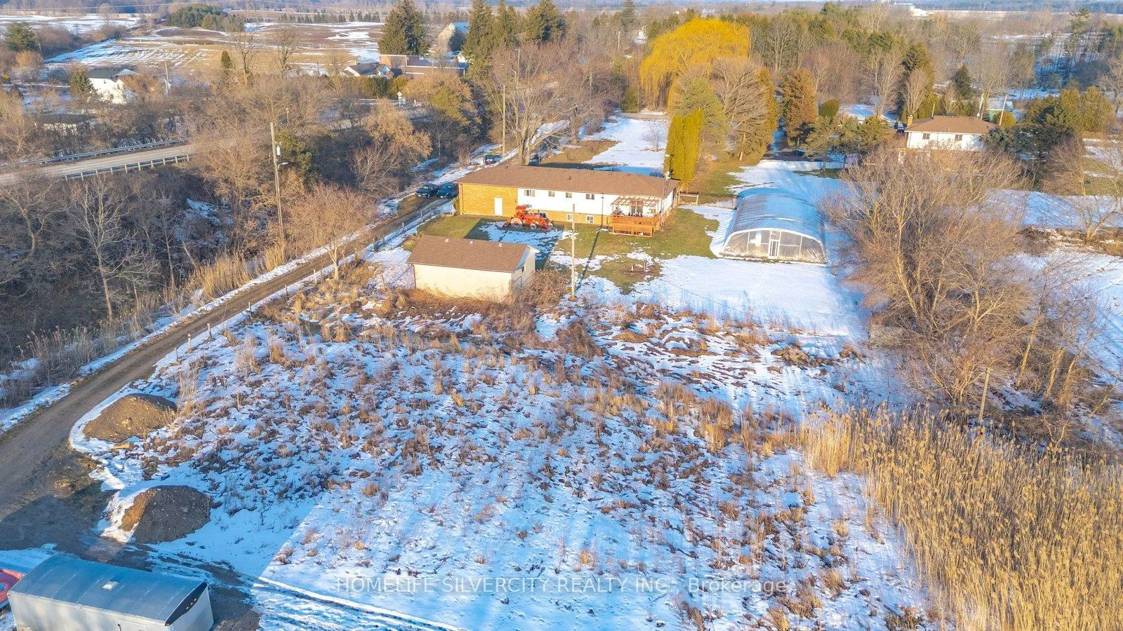 Photo 48 of 4662 Governors Road, Hamilton, Lynden — HOMEH