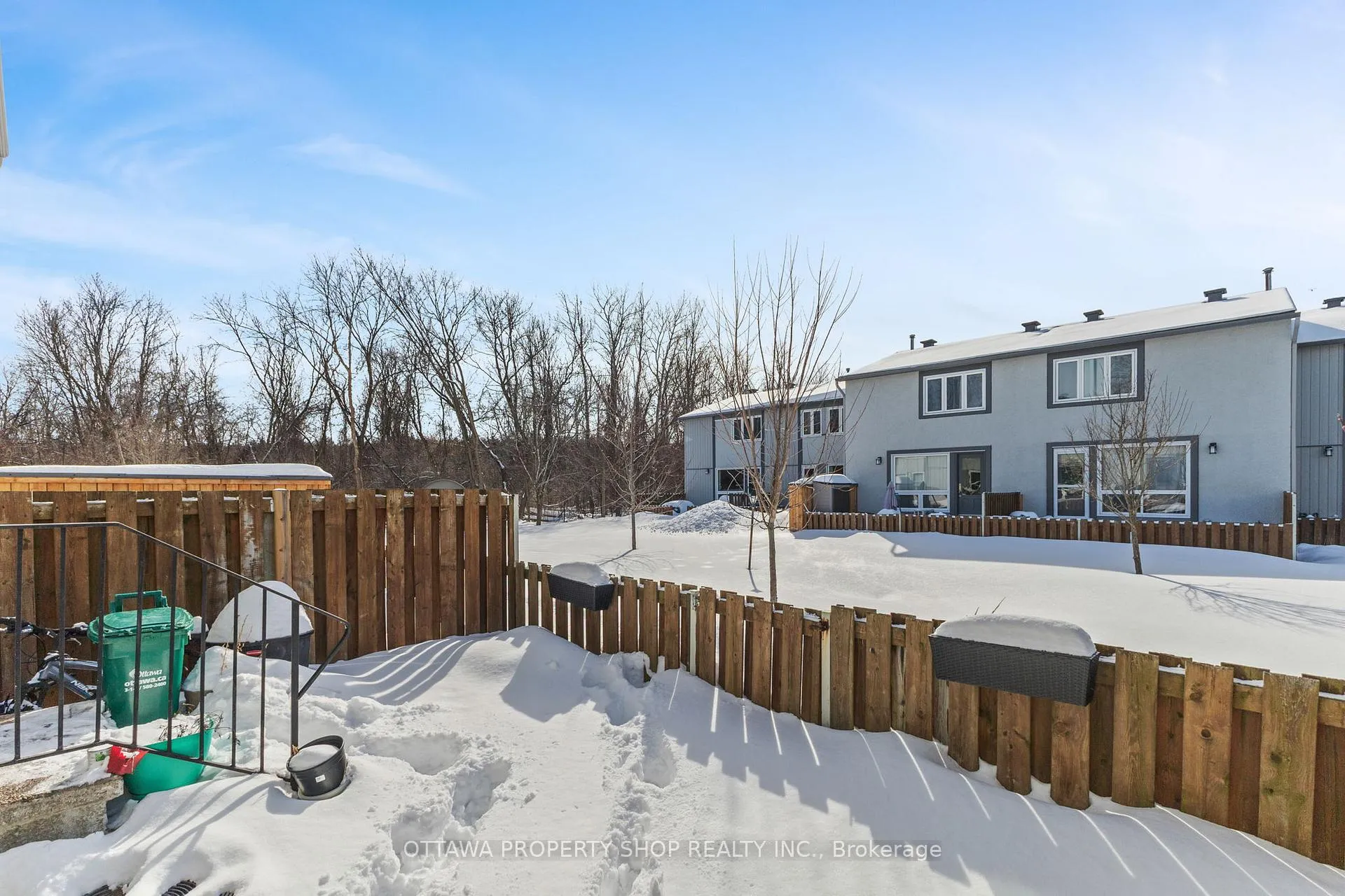 Photo 25 of Unit D, 20 Benlea Drive, Ottawa, Tanglewood — HOMEH