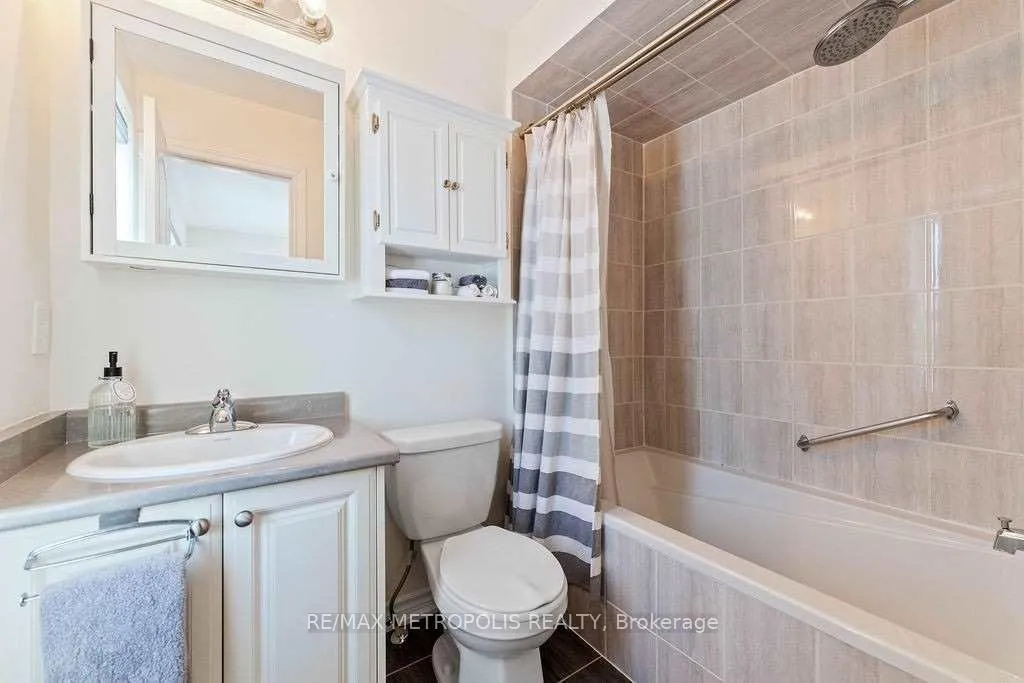 Photo 9 of 45 Deneb Street, Barrie, Ardagh — HOMEH
