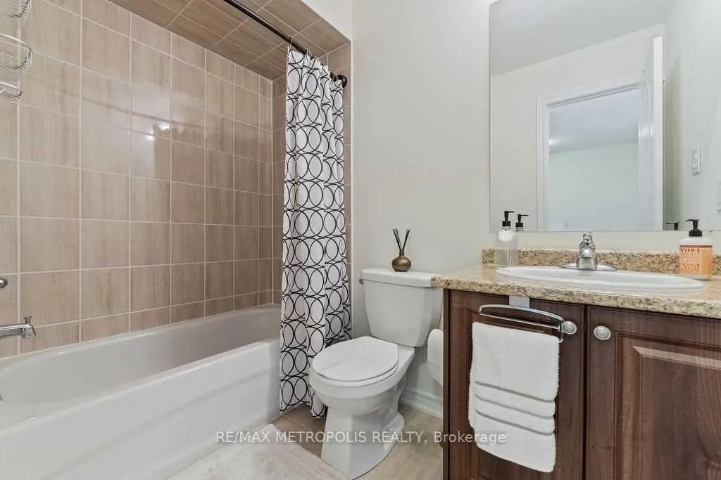 Photo 12 of 45 Deneb Street, Barrie, Ardagh — HOMEH