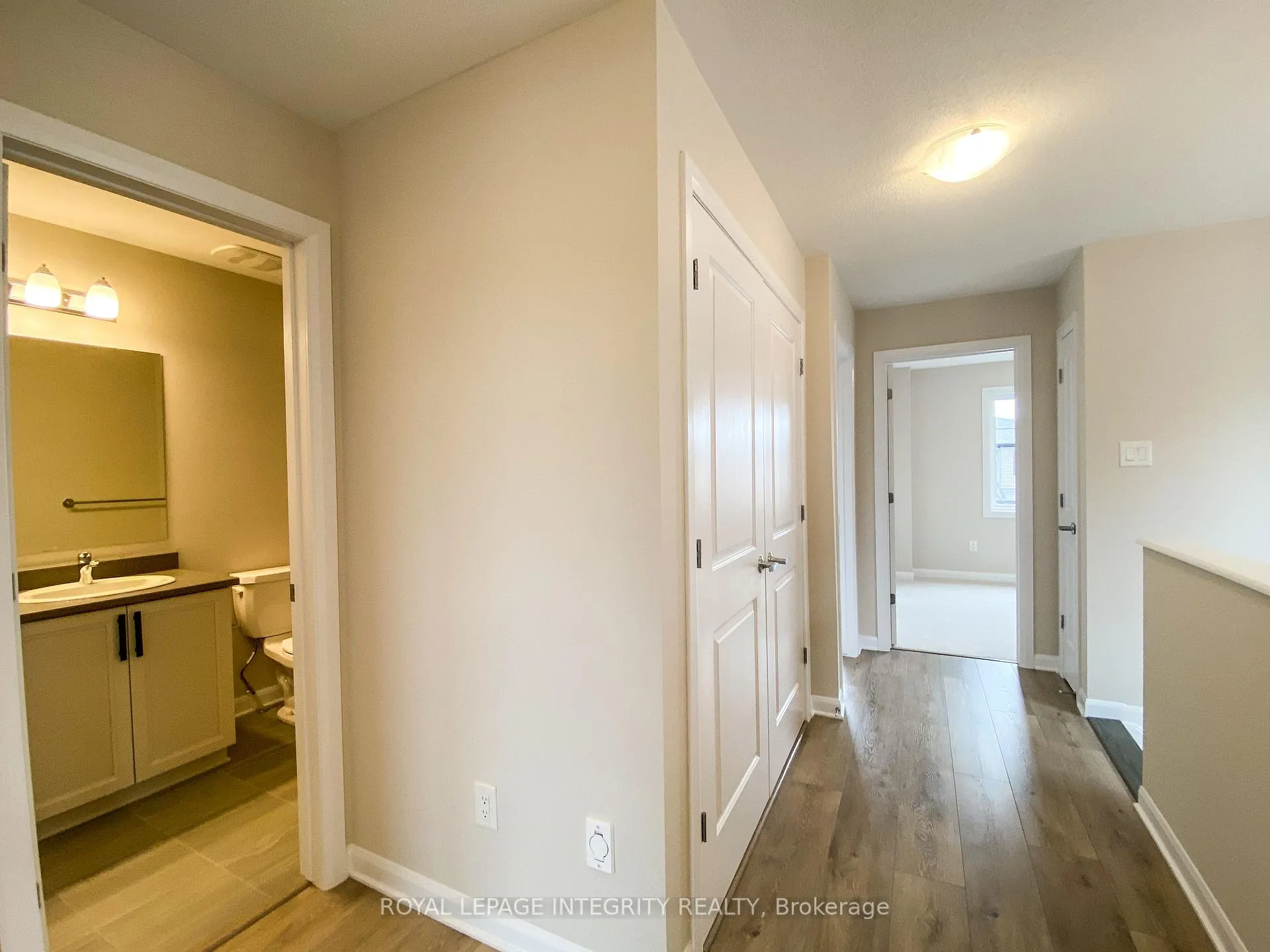 Photo 14 of 1043 Speedvale Court, Ottawa, Kanata - Kanata Lakes/Heritage Hills — HOMEH