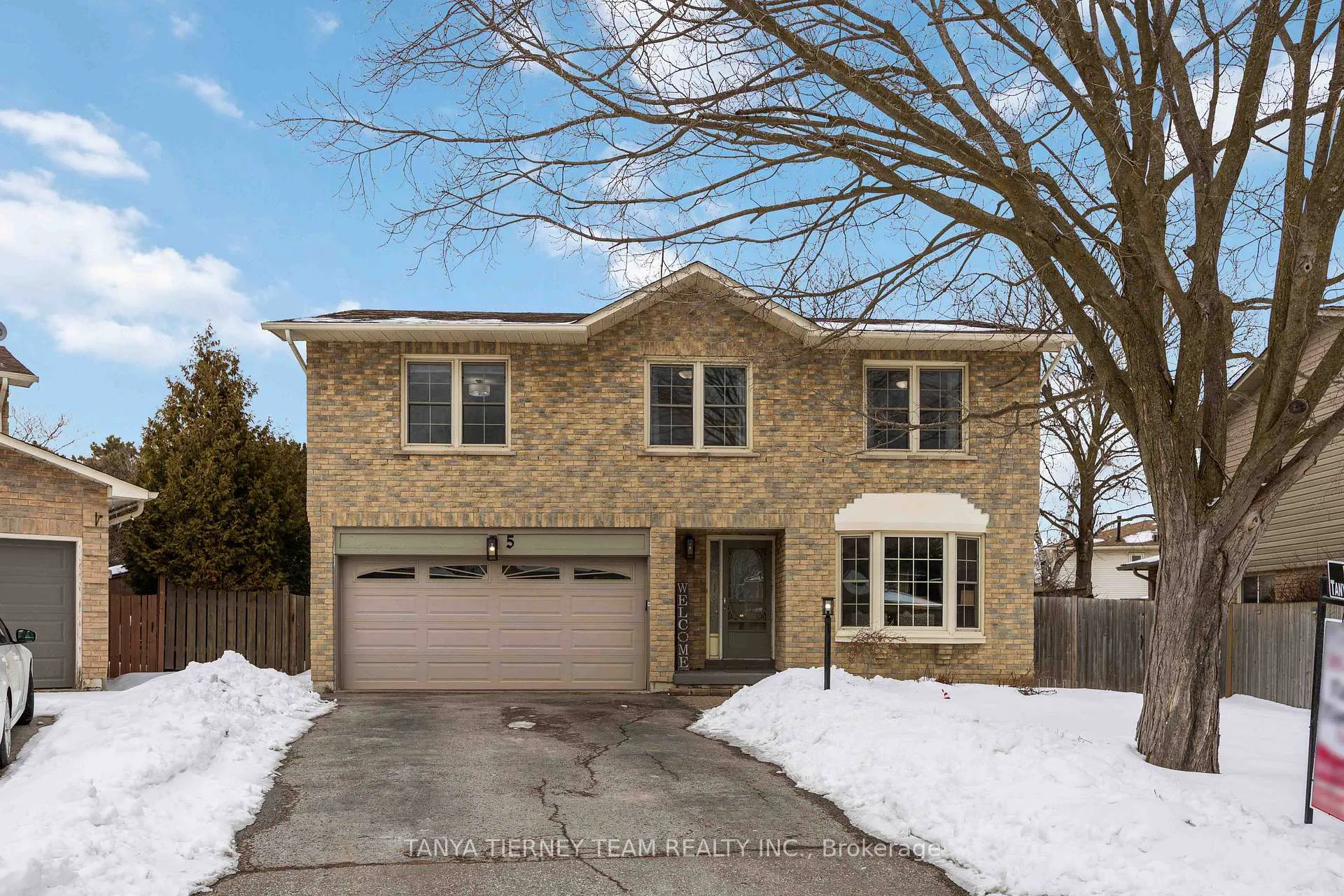 Front of 5 Jansen Court