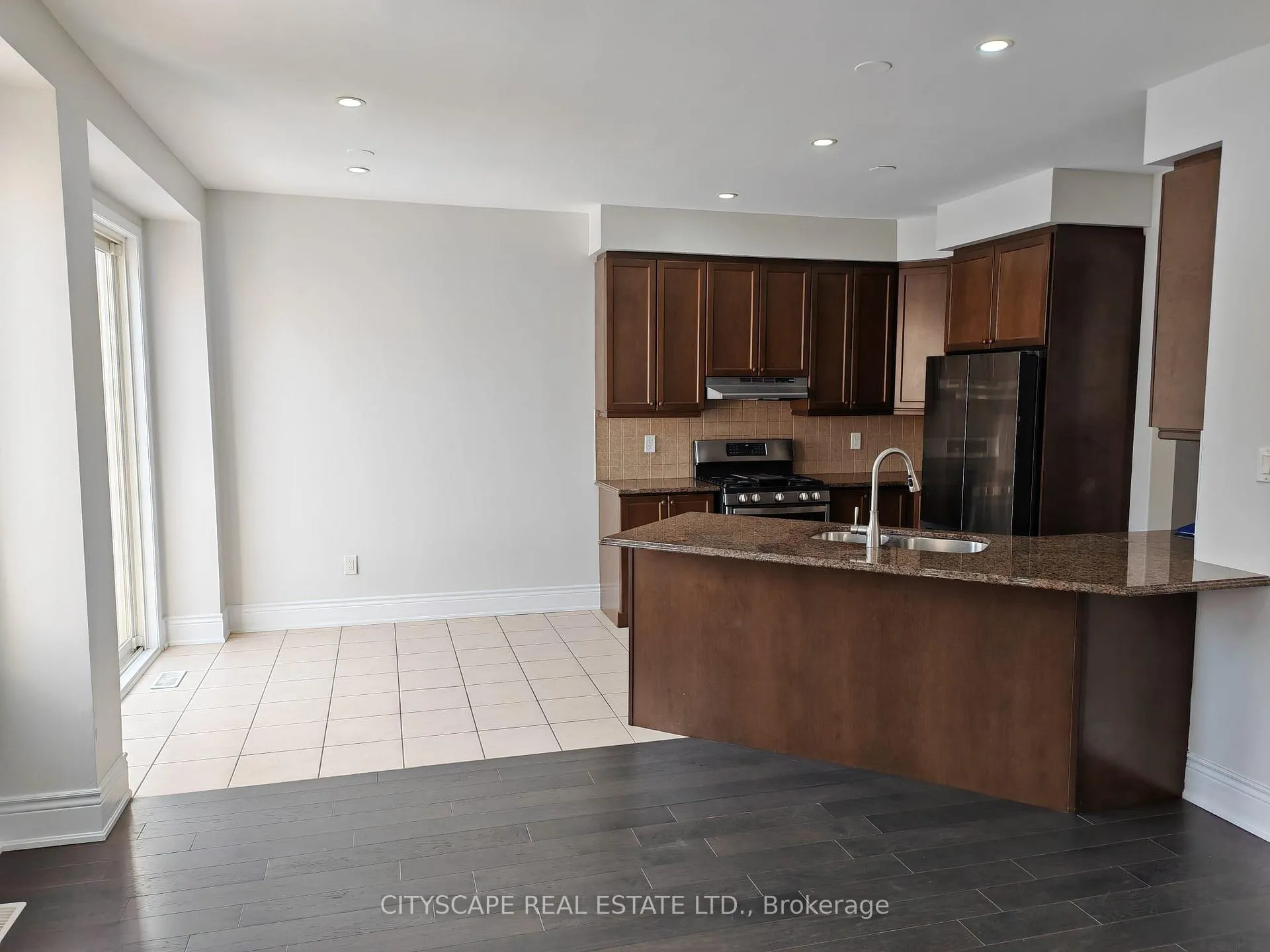 Photo 7 of 228 Slingsby Landing, Milton, Harrison — HOMEH