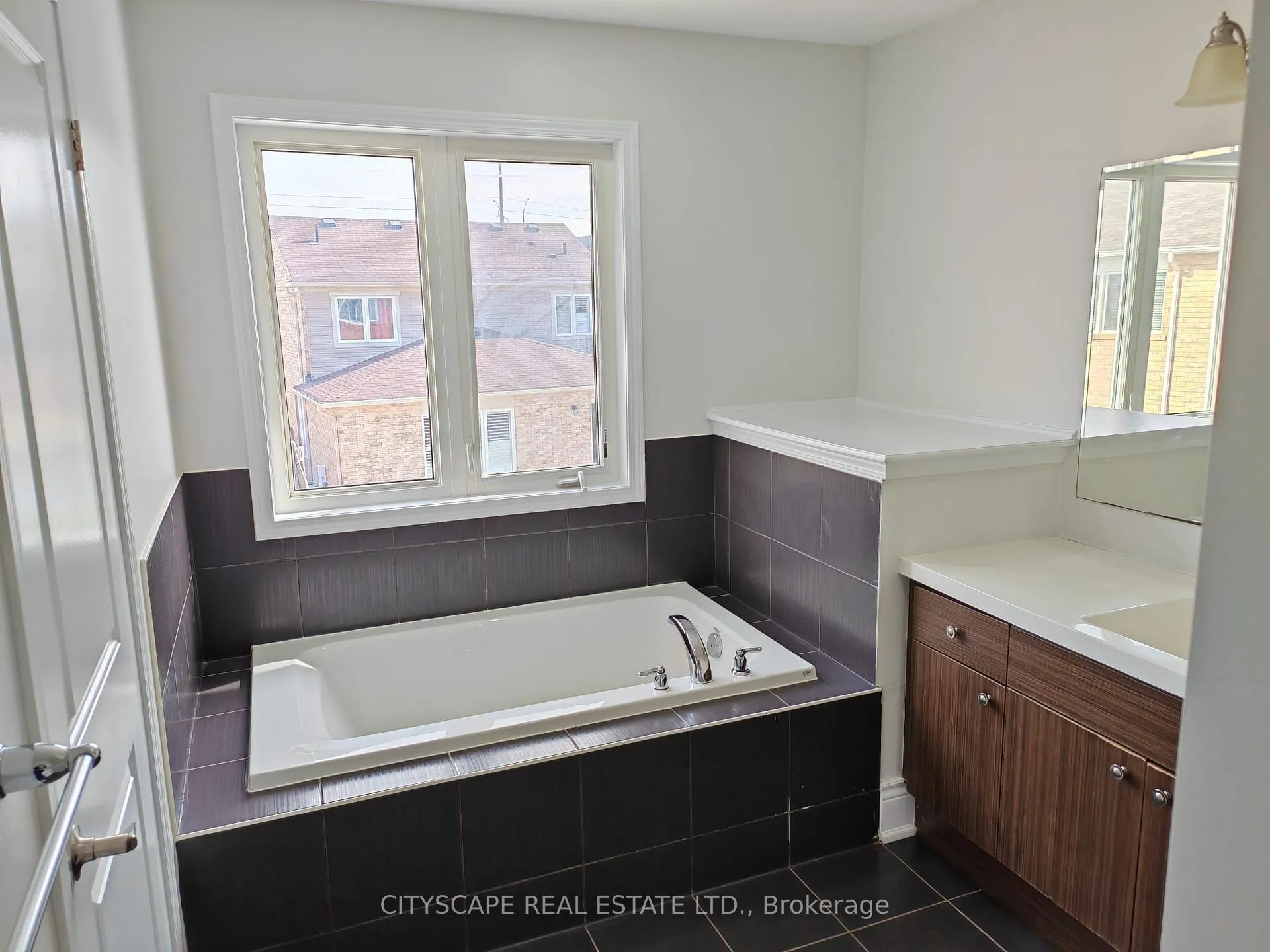 Photo 13 of 228 Slingsby Landing, Milton, Harrison — HOMEH