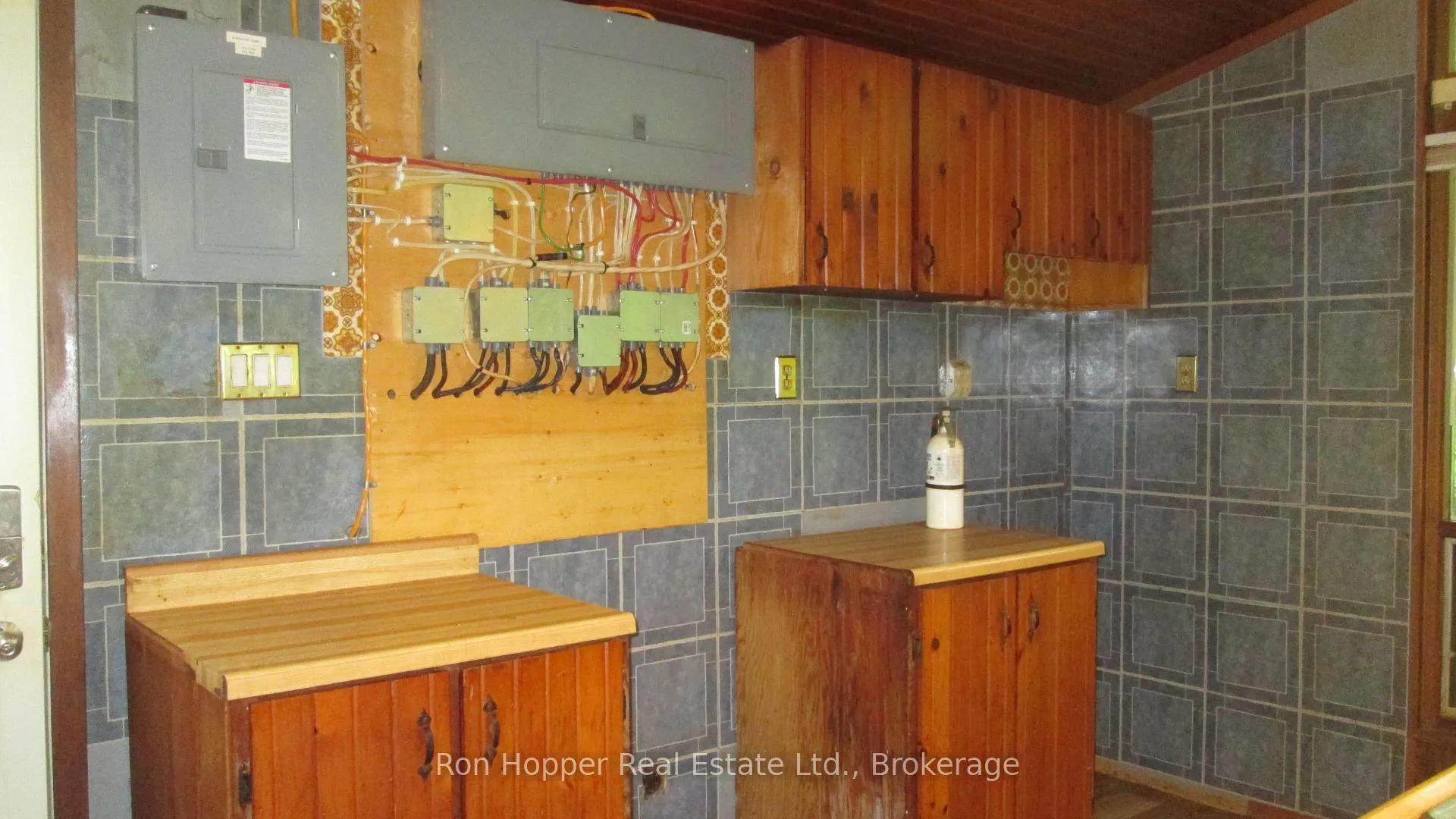 Photo 10 of 140 Sunset Beach Road, Meaford — HOMEH