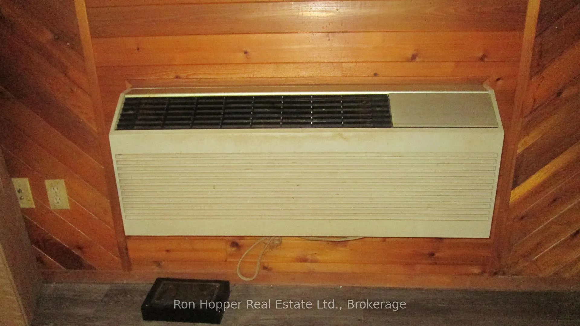 Photo 17 of 140 Sunset Beach Road, Meaford — HOMEH