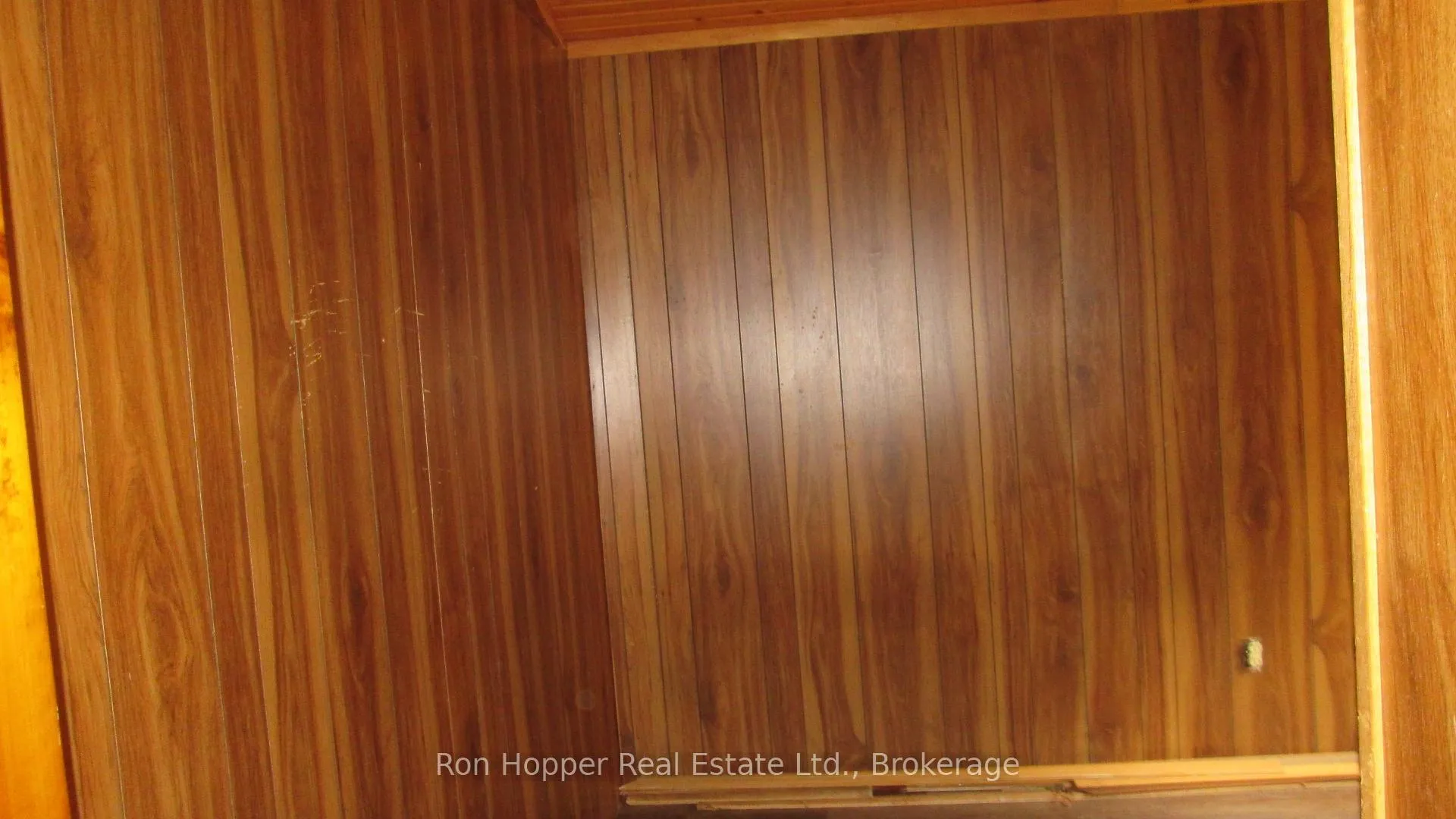 Photo 30 of 140 Sunset Beach Road, Meaford — HOMEH