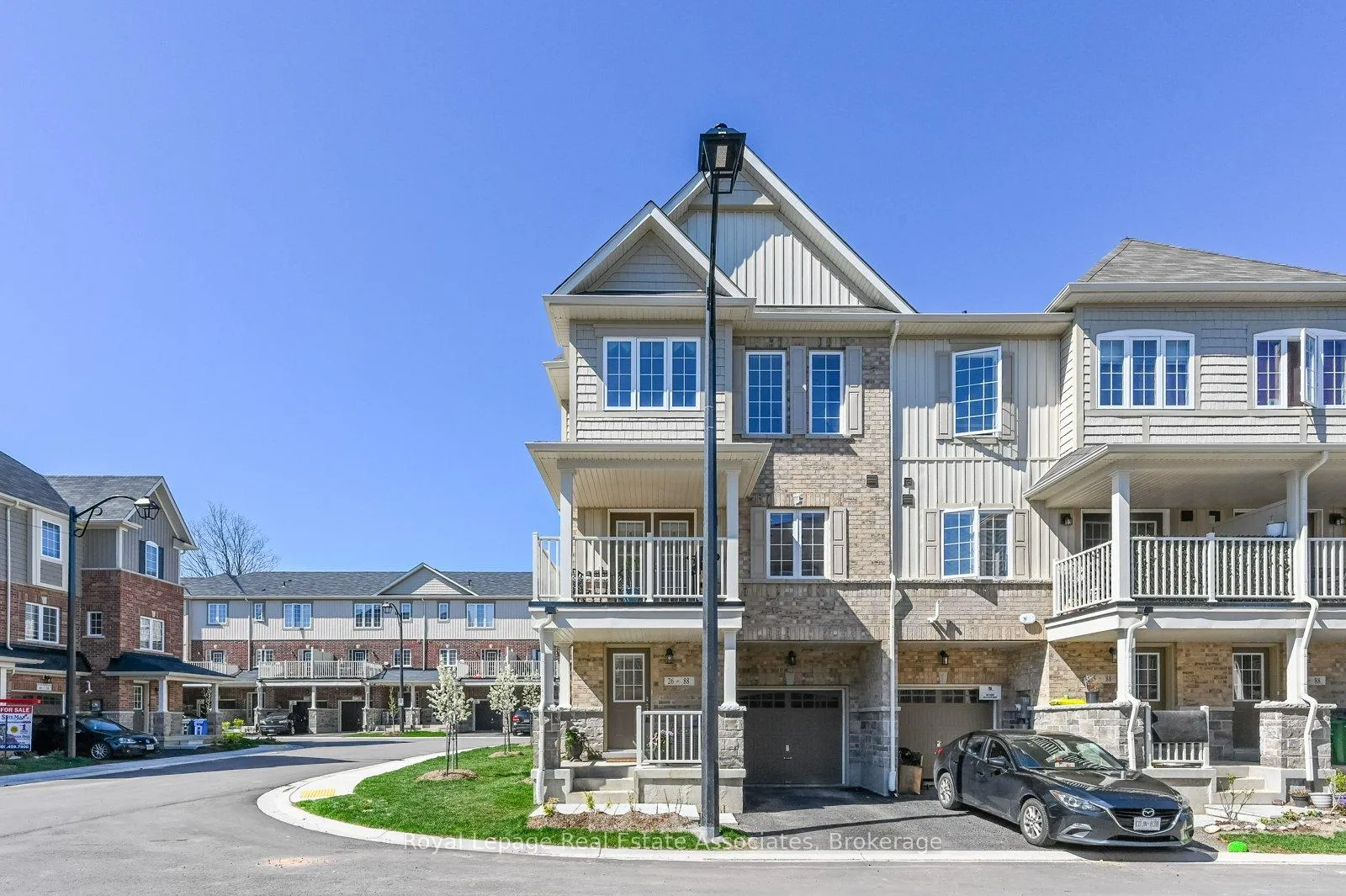 Photo 1 of Unit 26, 88 Decorso Drive, Guelph, Kortright East — HOMEH