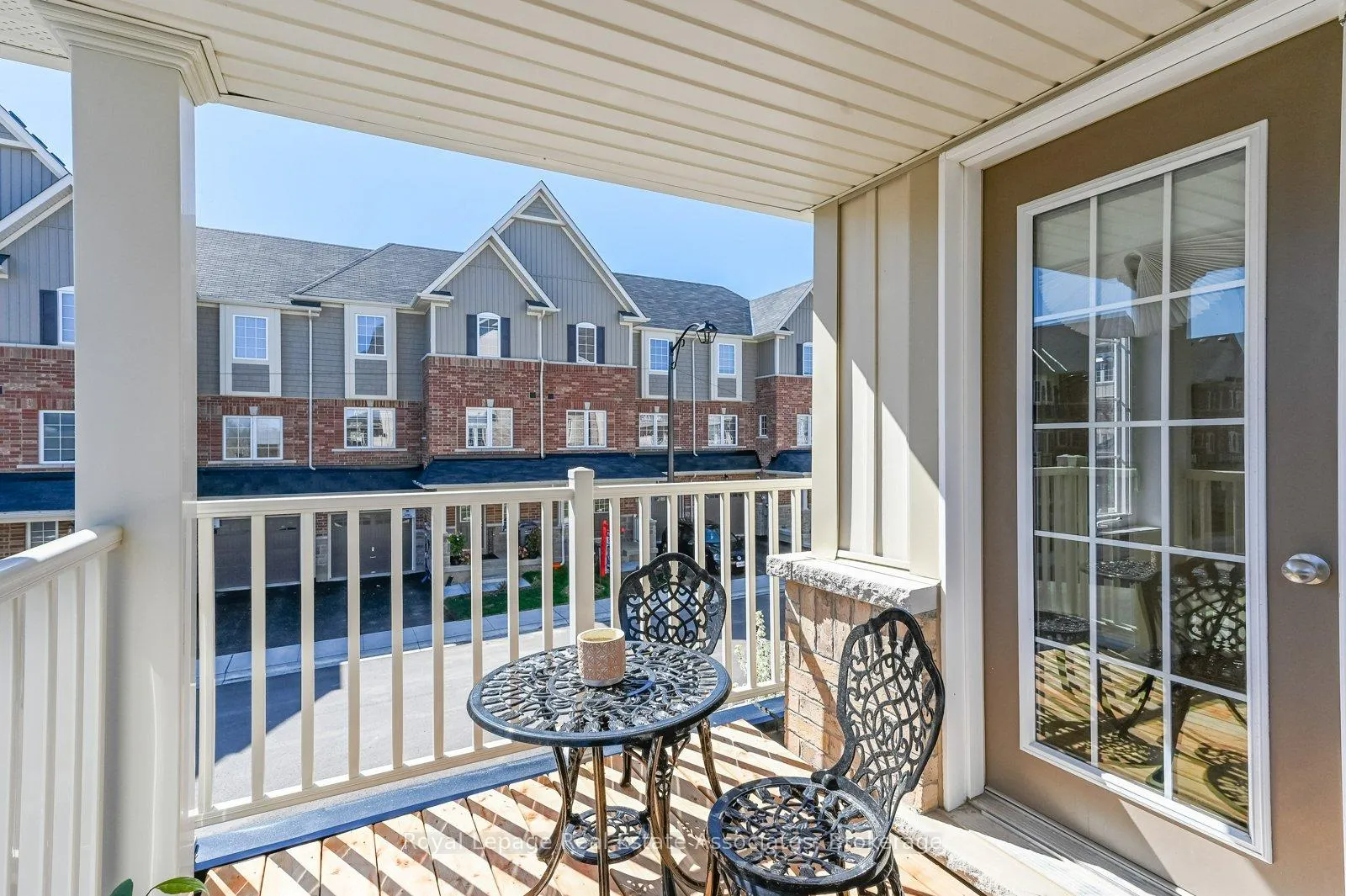 Photo 6 of Unit 26, 88 Decorso Drive, Guelph, Kortright East — HOMEH