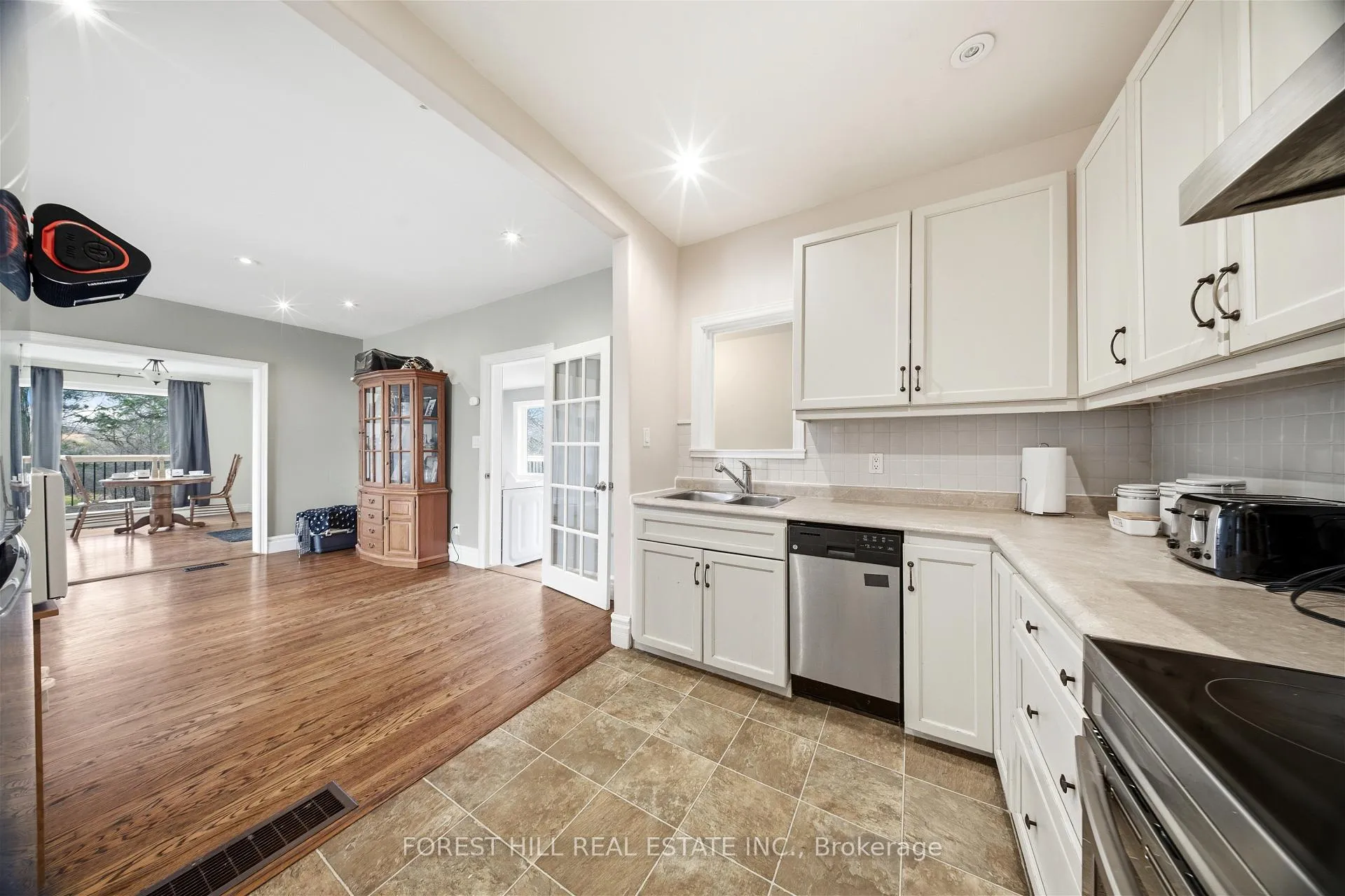 Photo 11 of 1083 Indiana Road E, Haldimand — HOMEH