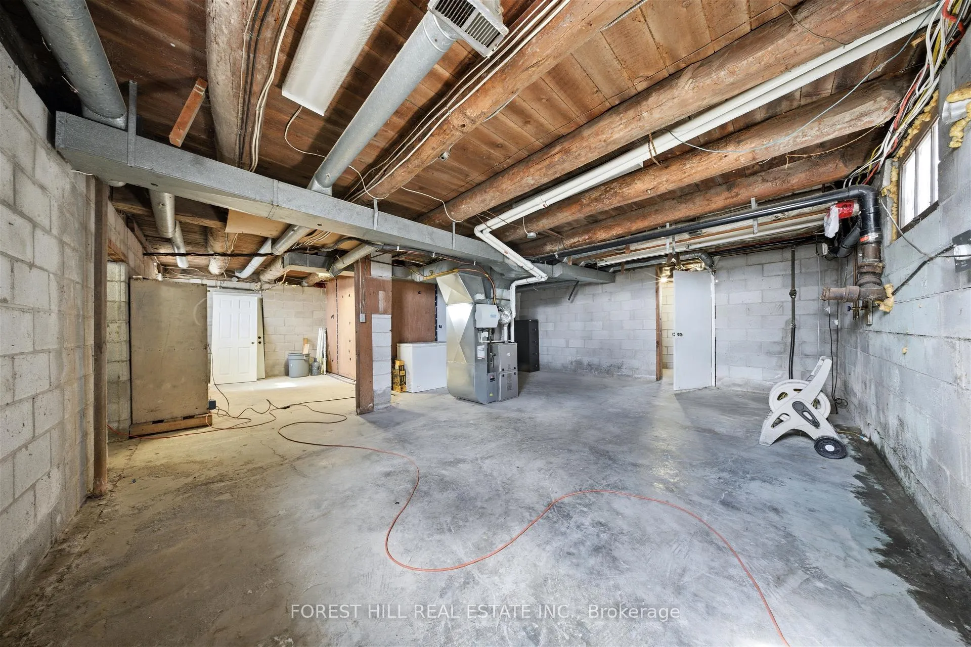 Photo 25 of 1083 Indiana Road E, Haldimand — HOMEH