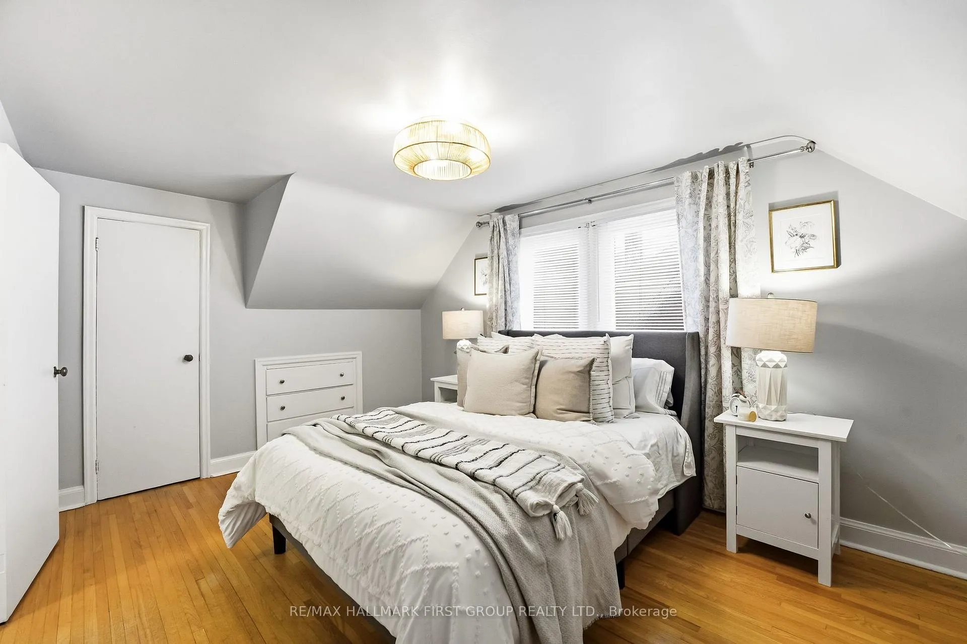 Photo 25 of 98 Sutherland Avenue, Oshawa, O'Neill — HOMEH