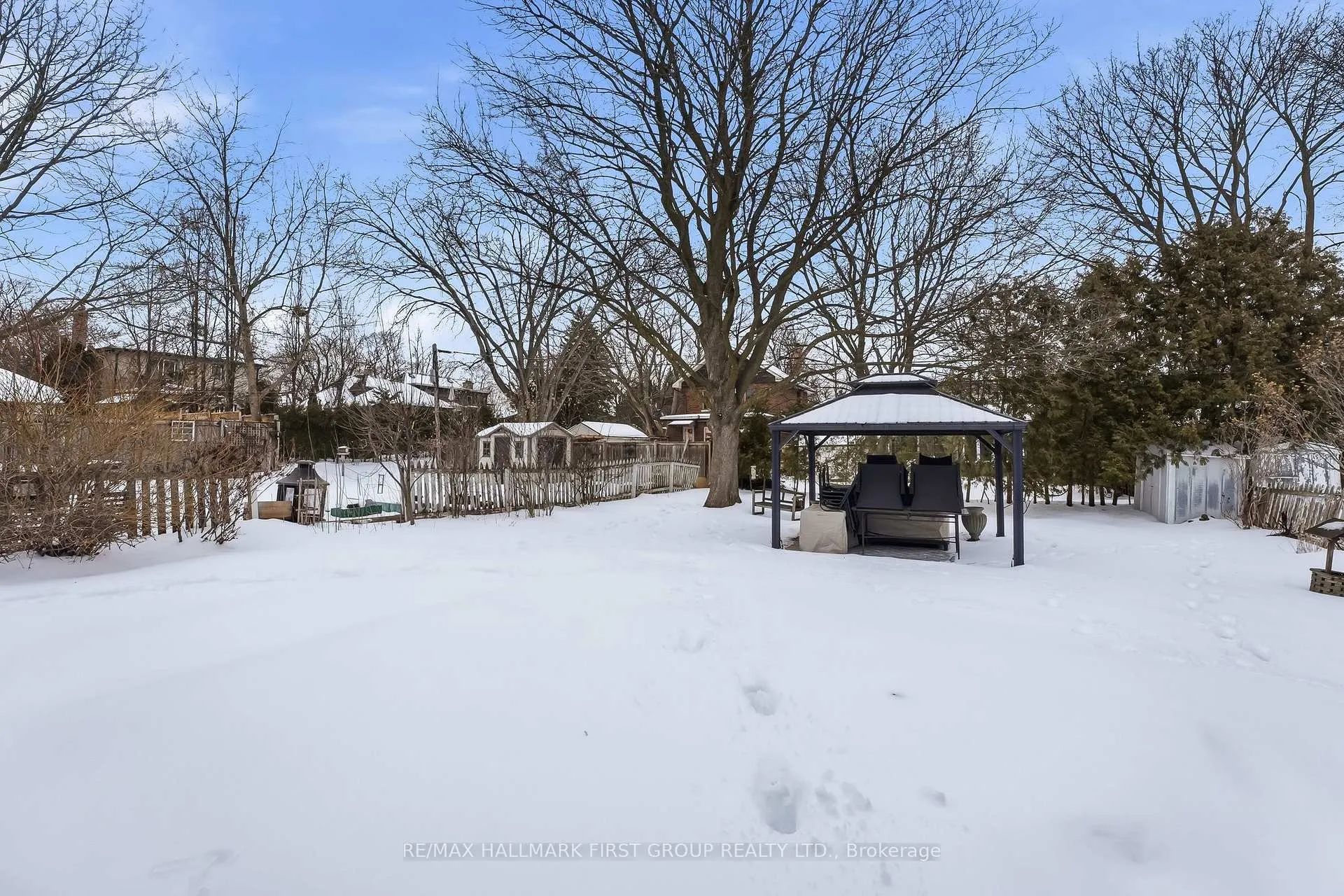 Photo 41 of 98 Sutherland Avenue, Oshawa, O'Neill — HOMEH