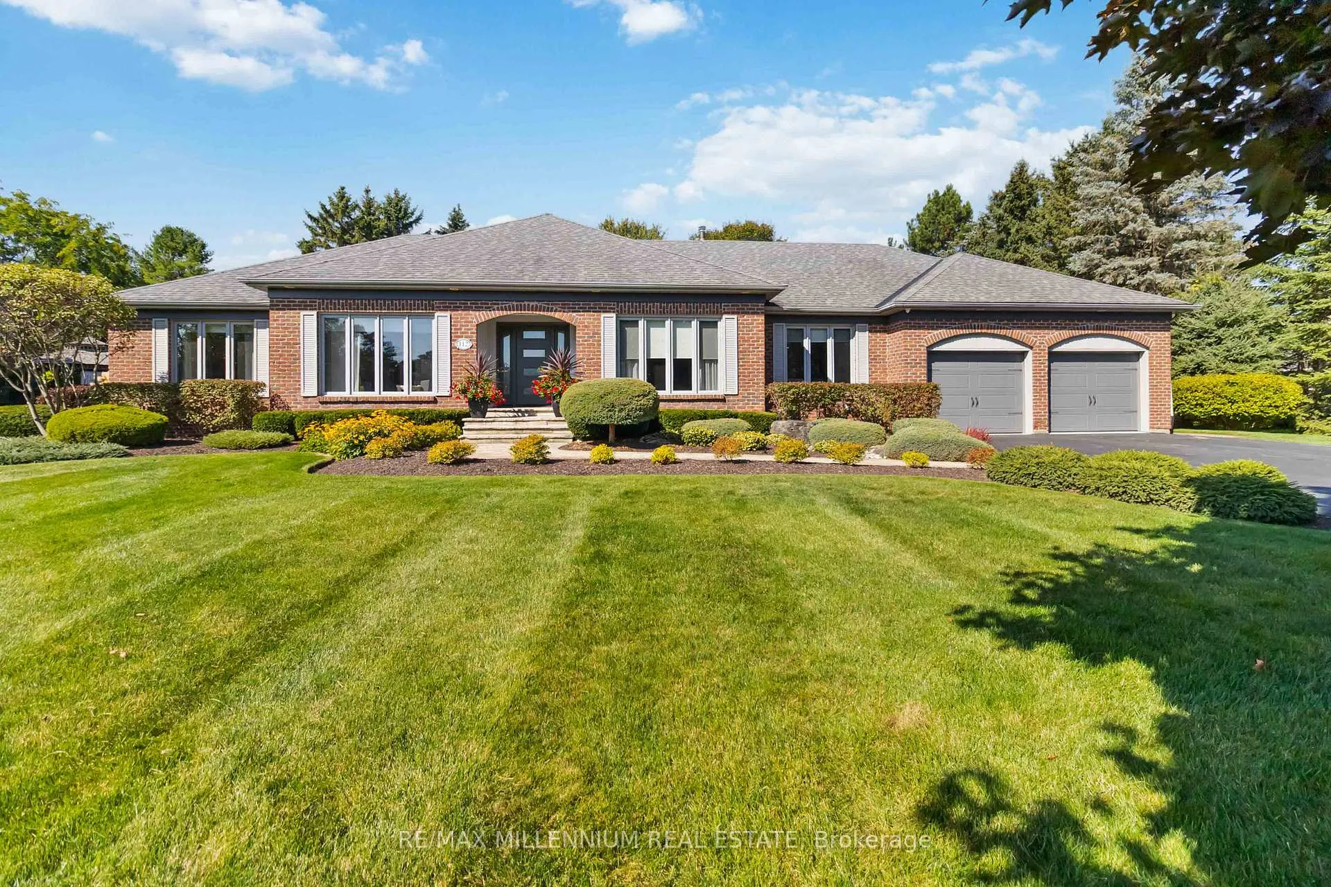 Photo 1 of 112 Cobblestone Place, Guelph/Eramosa, Rockwood — HOMEH