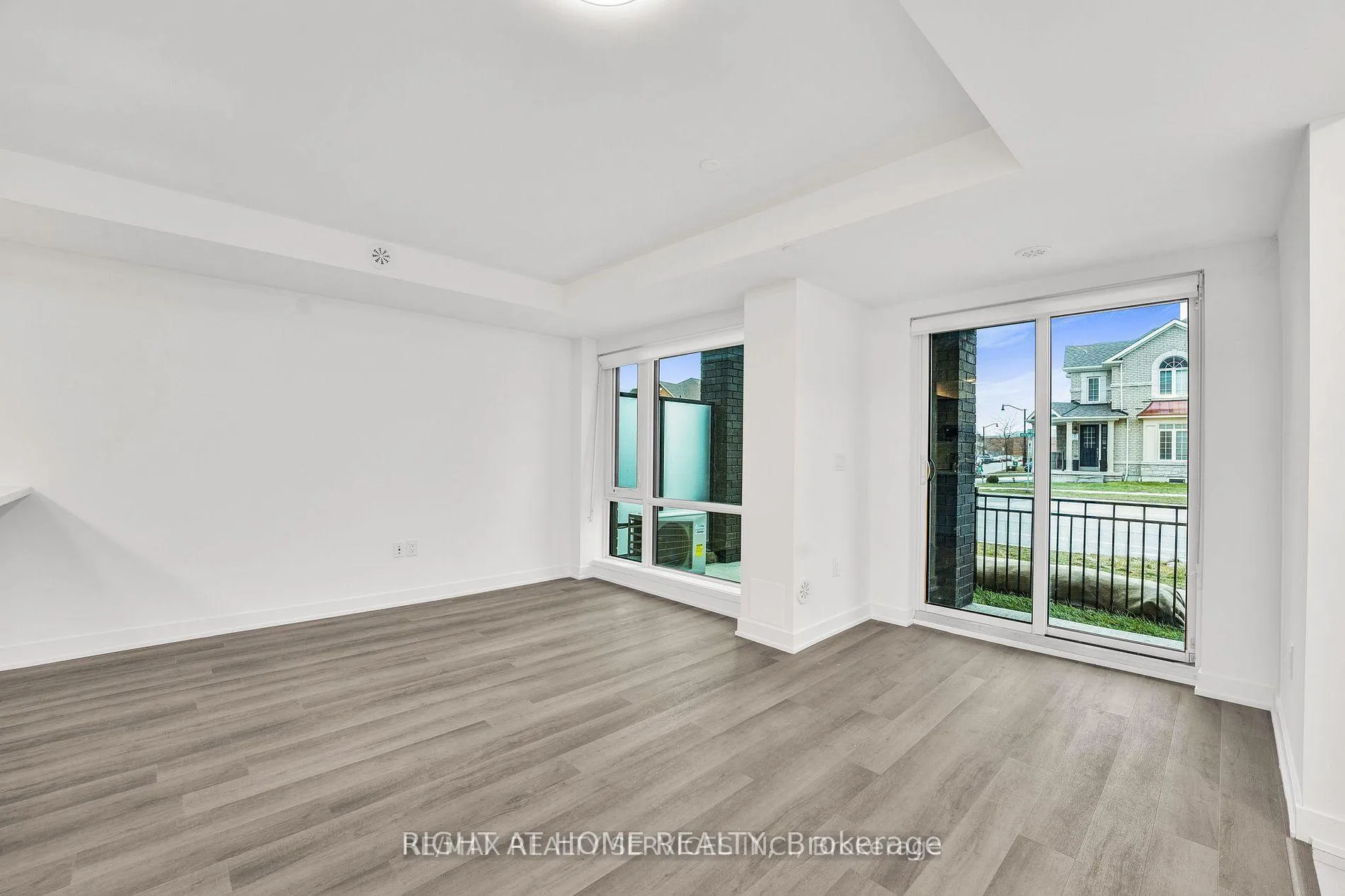 Photo 8 of Unit 1, 165 Veterans Drive, Brampton, Northwest Brampton — HOMEH