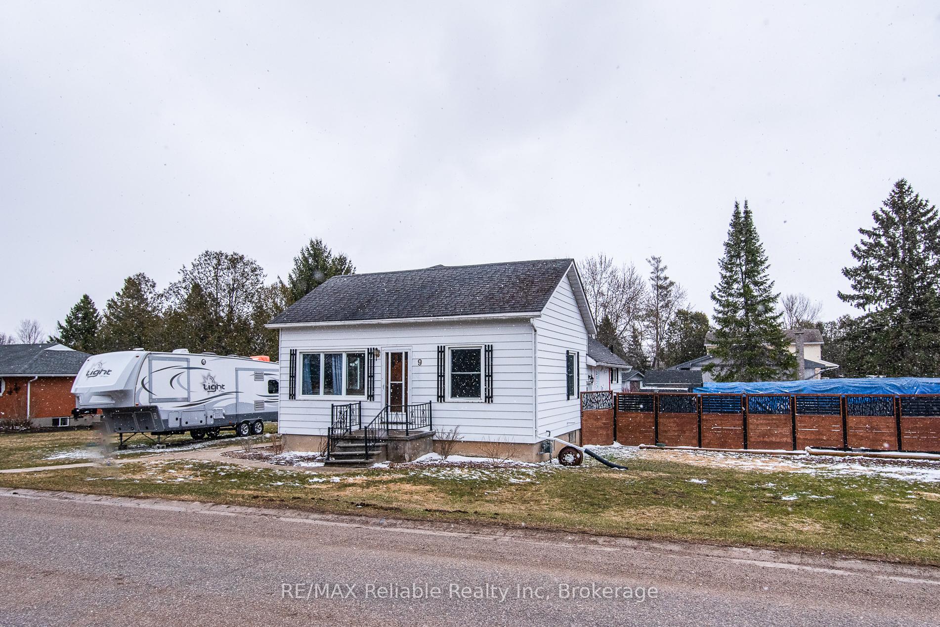 Photo 5 of 9 William Street, Huron East, Egmondville — HOMEH