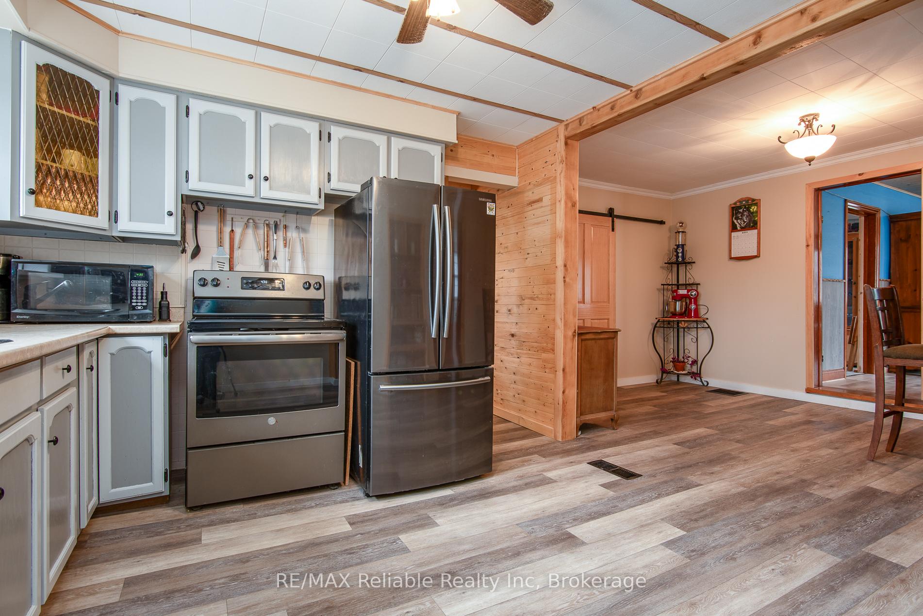 Photo 17 of 9 William Street, Huron East, Egmondville — HOMEH