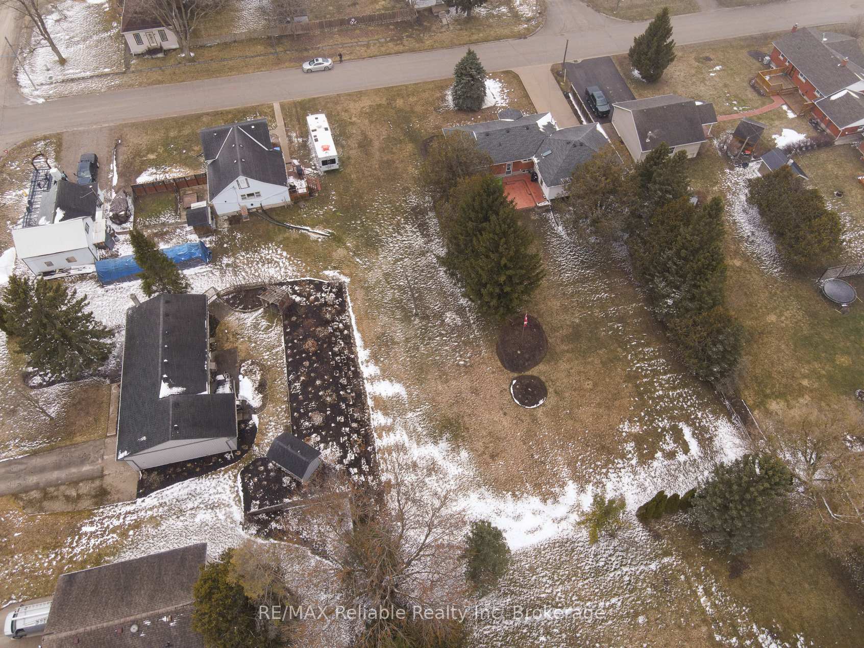 Photo 31 of 9 William Street, Huron East, Egmondville — HOMEH